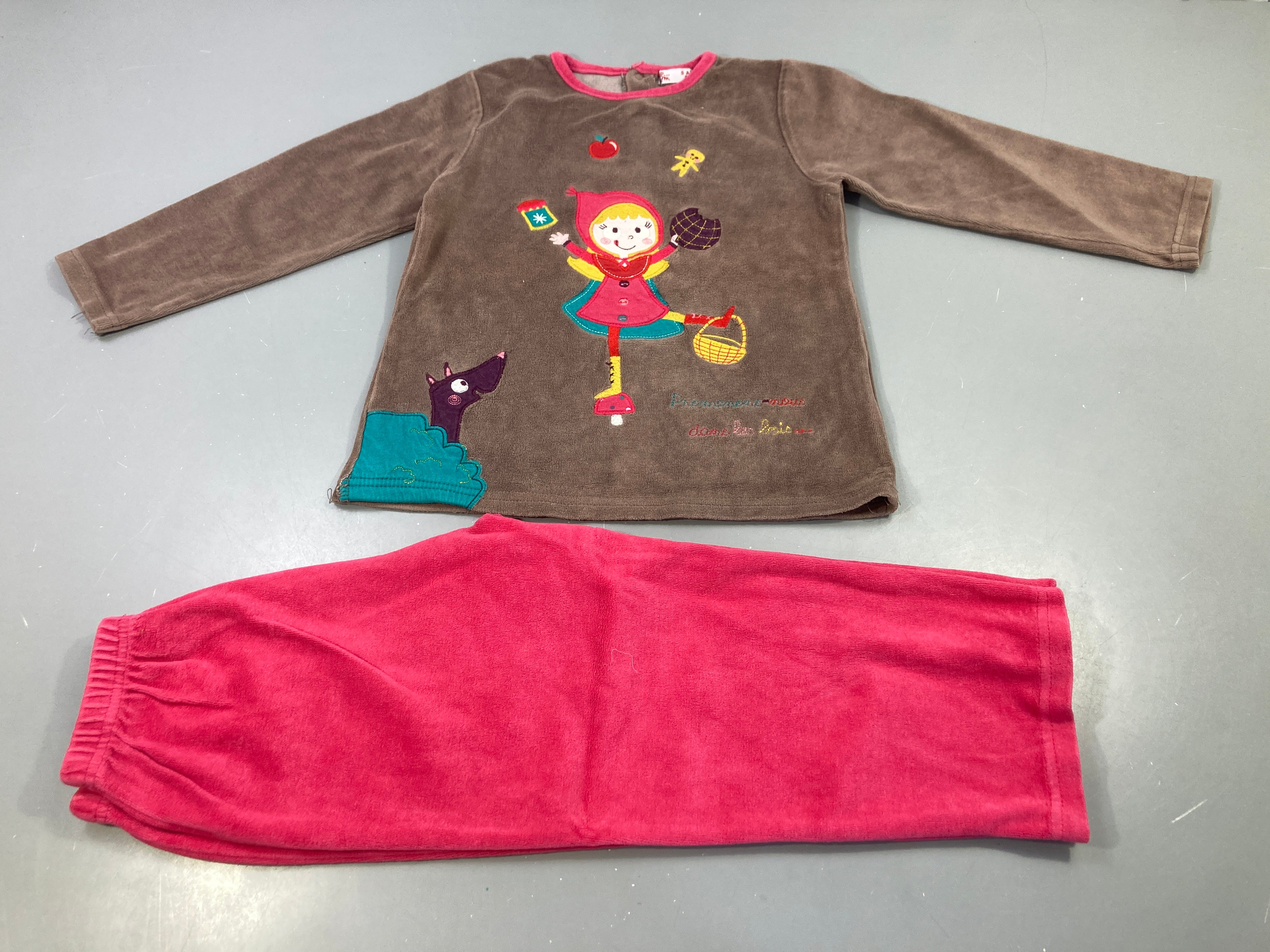 Pyjama 2pcs velours taupe chaperon rouge