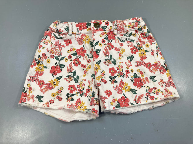 Short blanc fleurs, moins cher chez Petit Kiwi