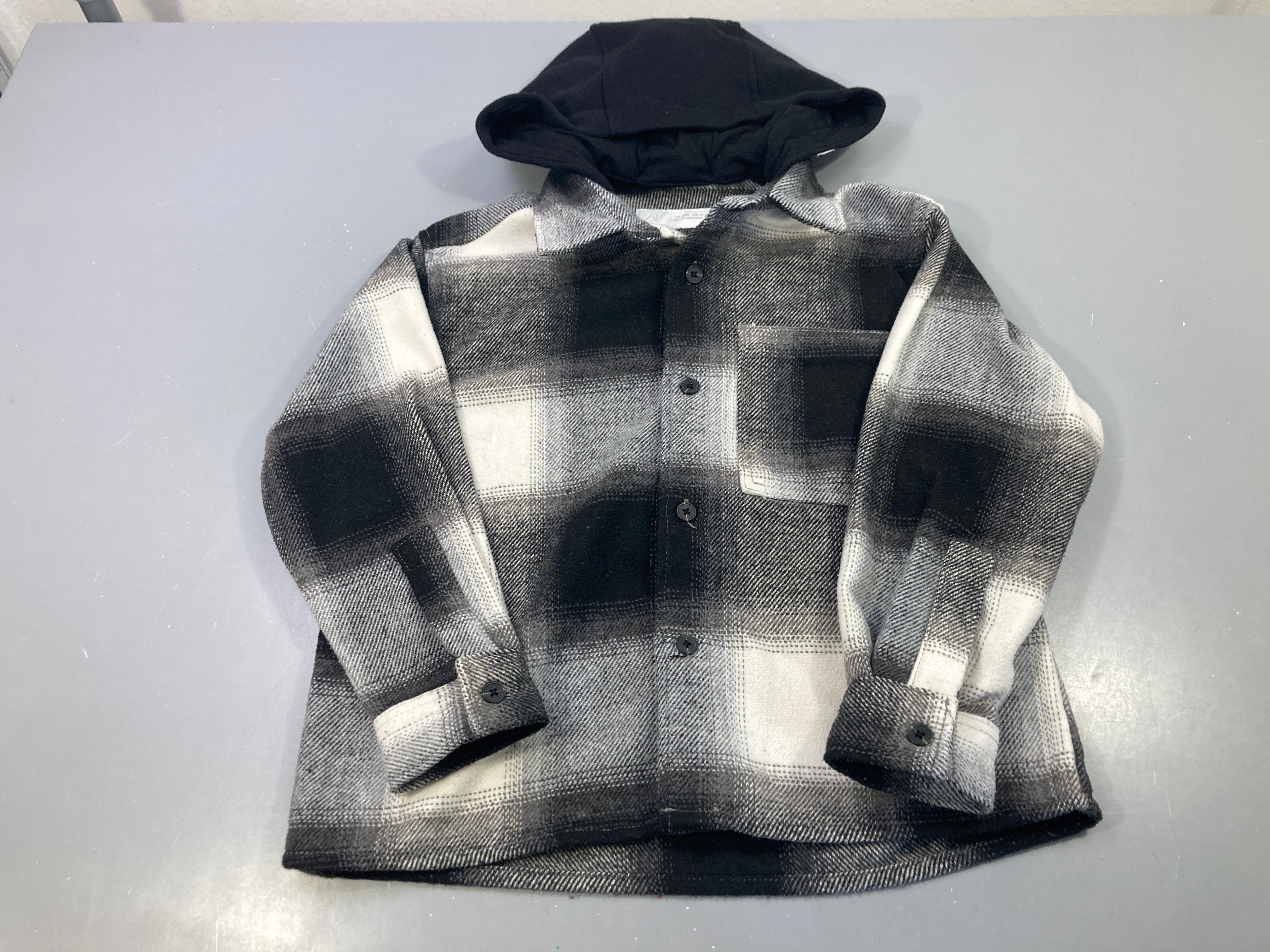 Chemise veste flanelle capuche noir et blanc à carreaux, flanelle
