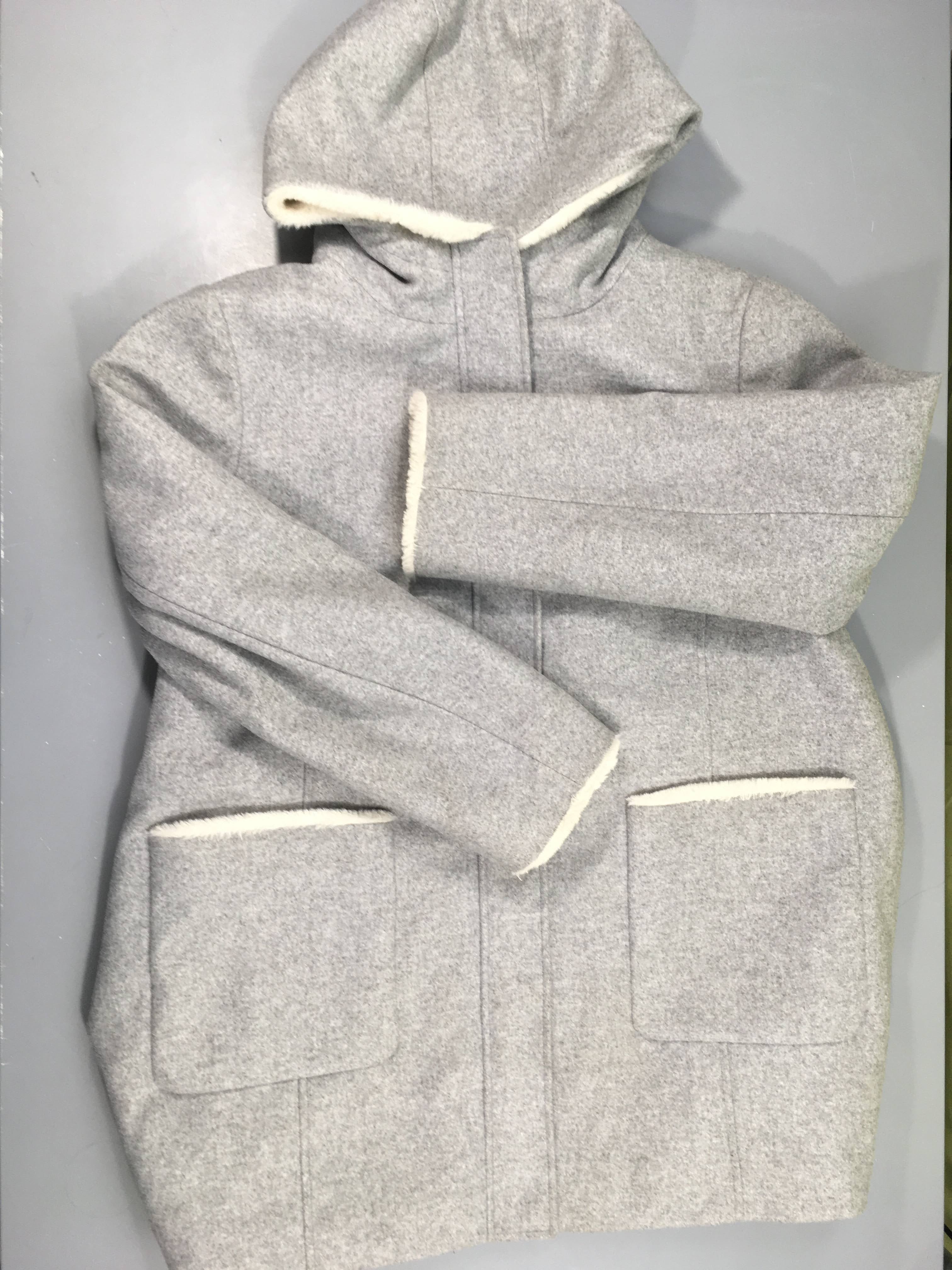 Veste gris chiné à capuche, 46