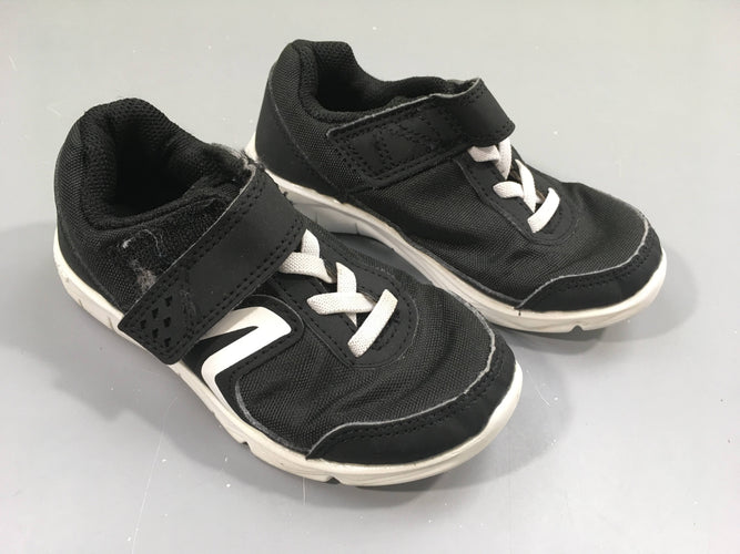 Baskets noires-blanc Newfeel, moins cher chez Petit Kiwi