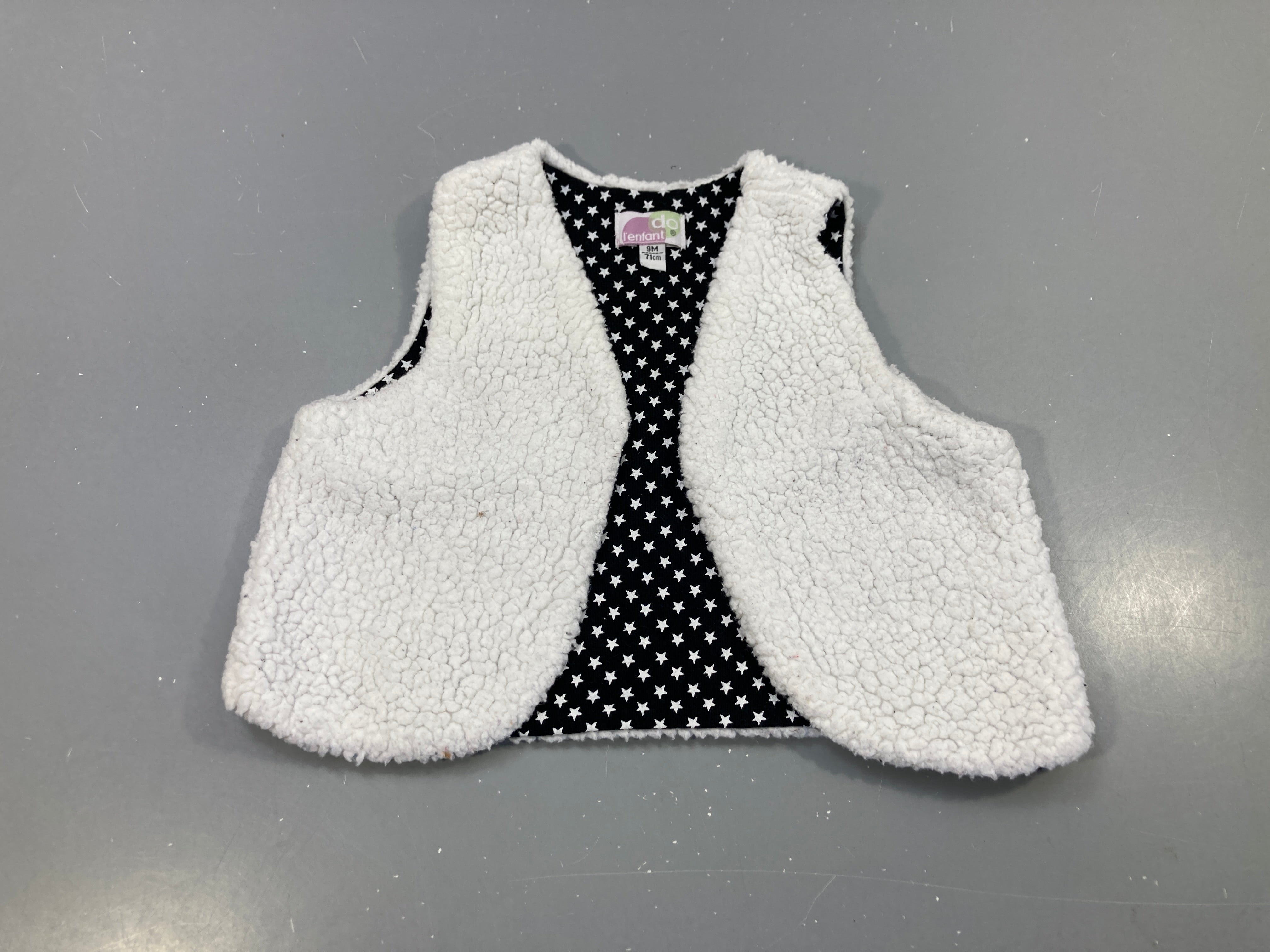 Gilet s.m sherpa écru doublure étoiles noir blanc