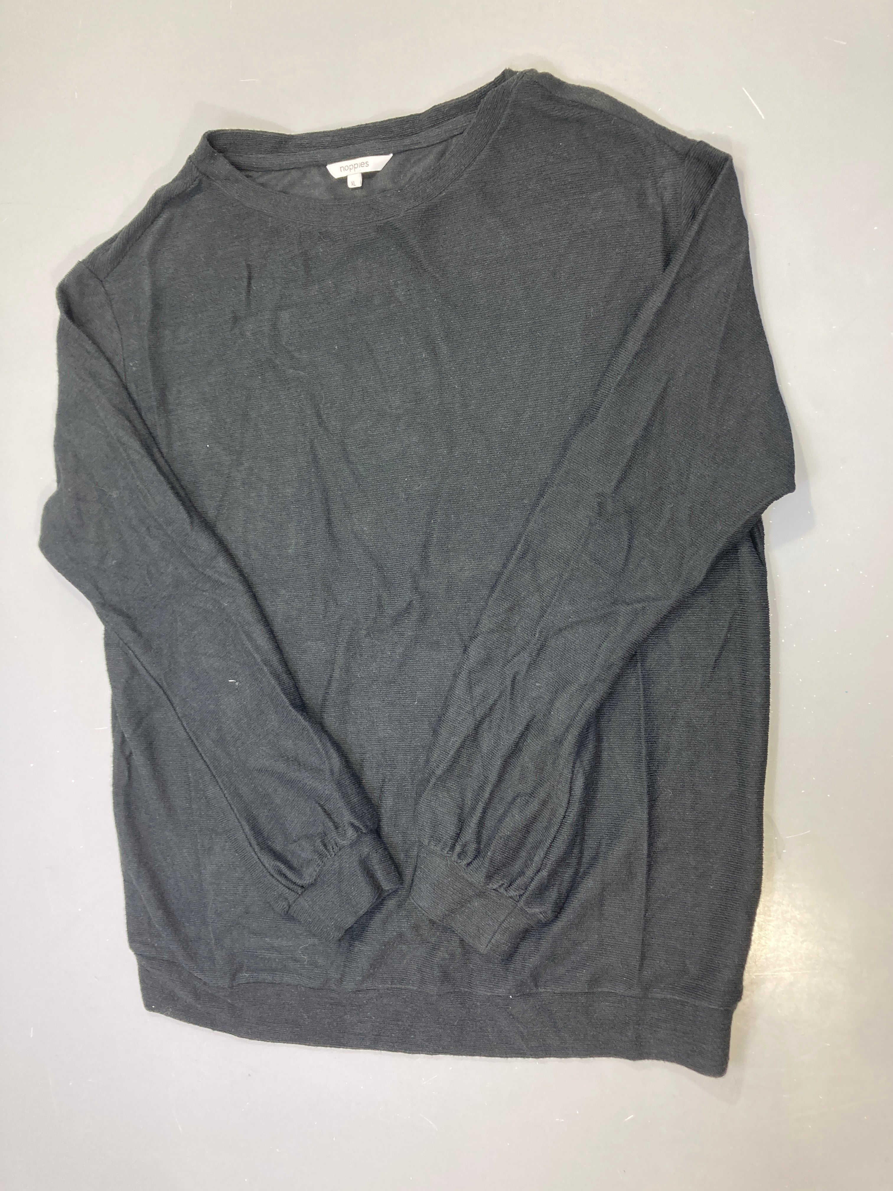 Pull noir