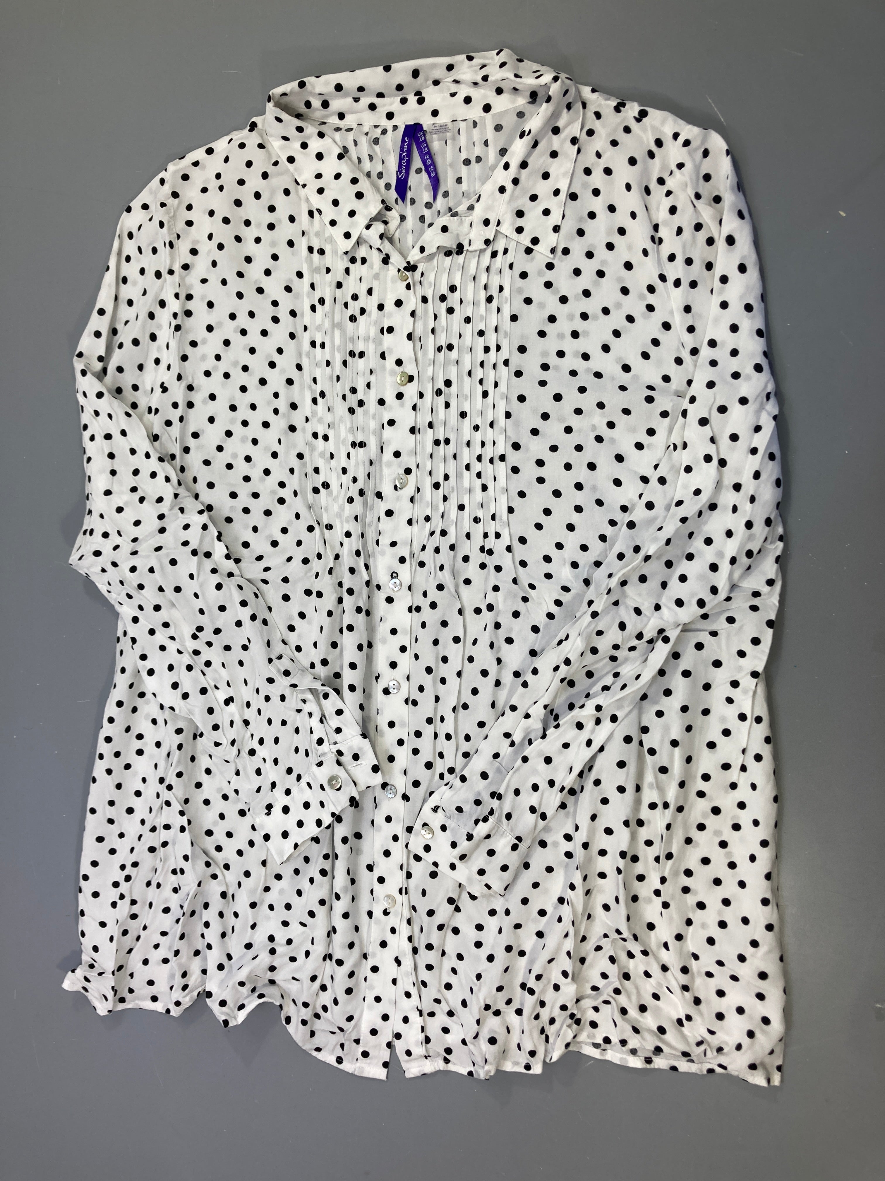 Blouse m.l blanche à pois noirs, plissée, Séraphine