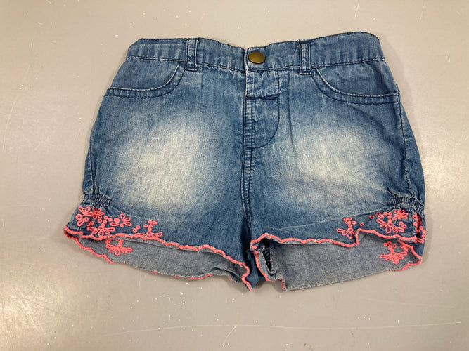 Short denim broderies, moins cher chez Petit Kiwi