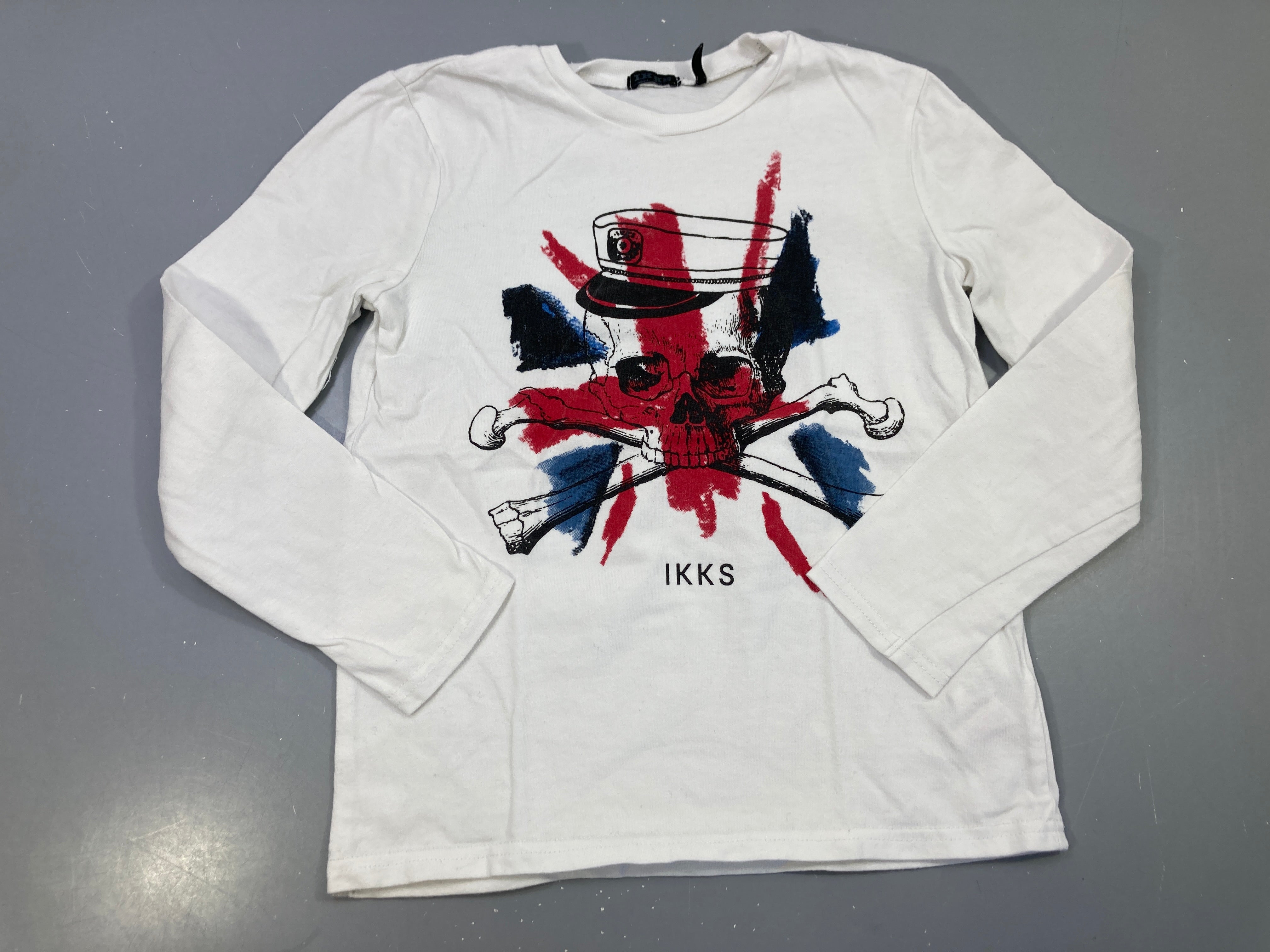 T-shirt m.l blanc imprimé tête de mort, drapeau UK Légèrement bouloché