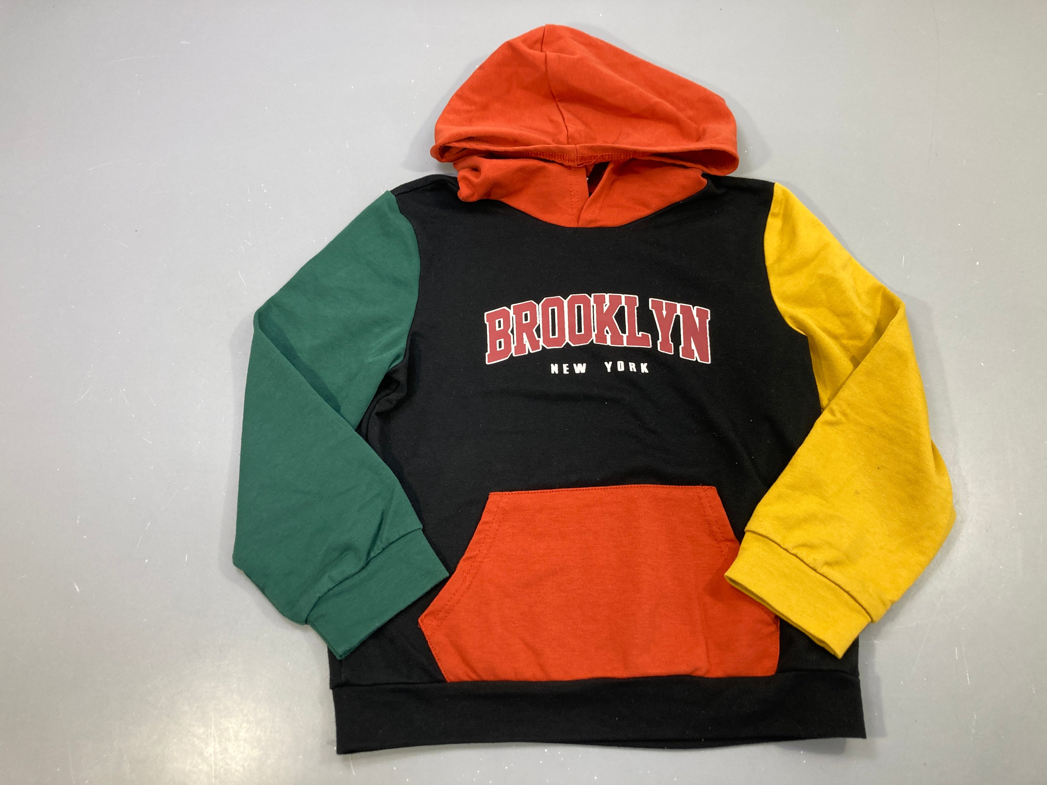 Sweat zippé capuche noir/orange/vert/jaune, Brooklyn New York