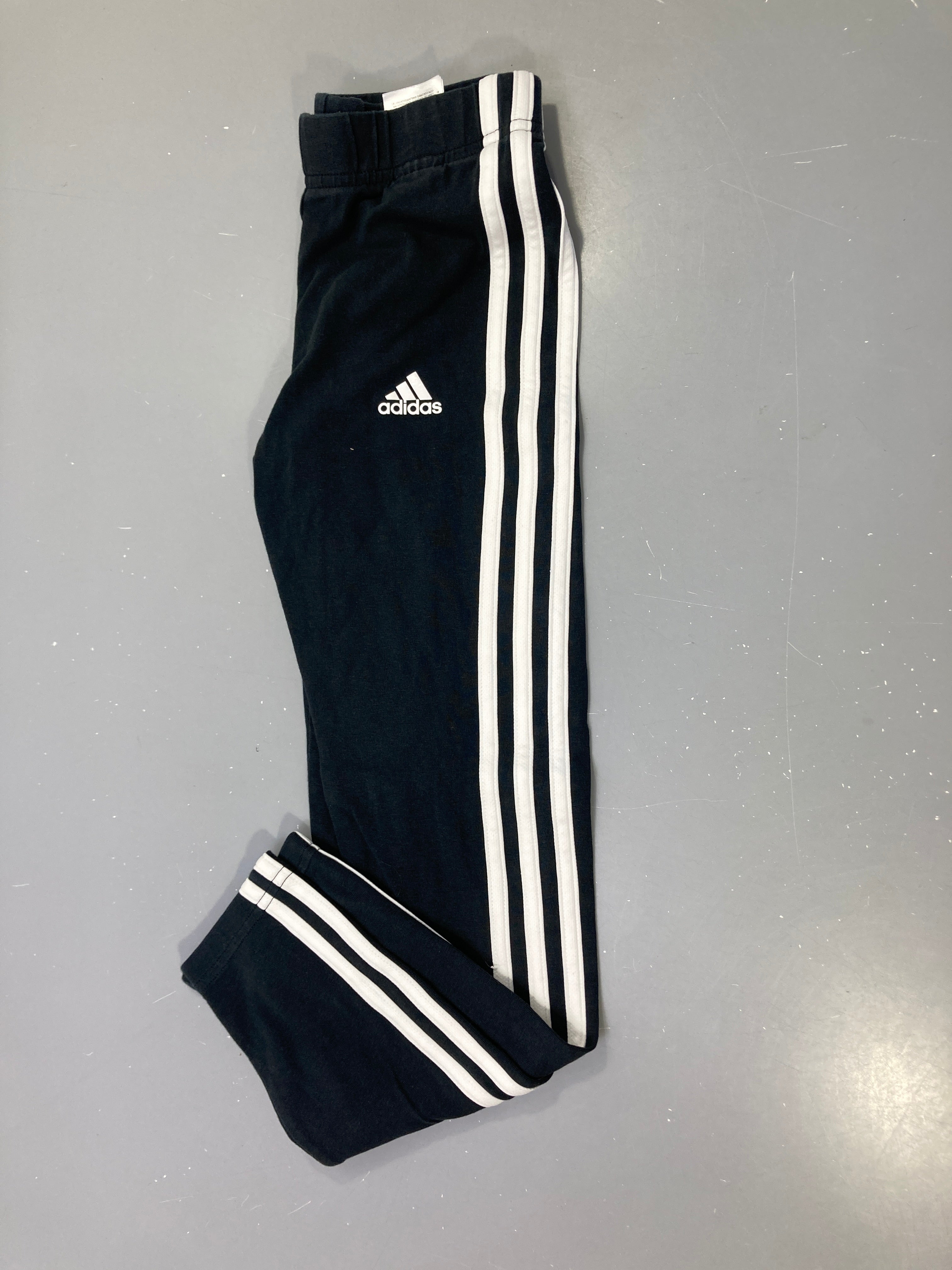 Pantalon jogging noir bandes blanches
