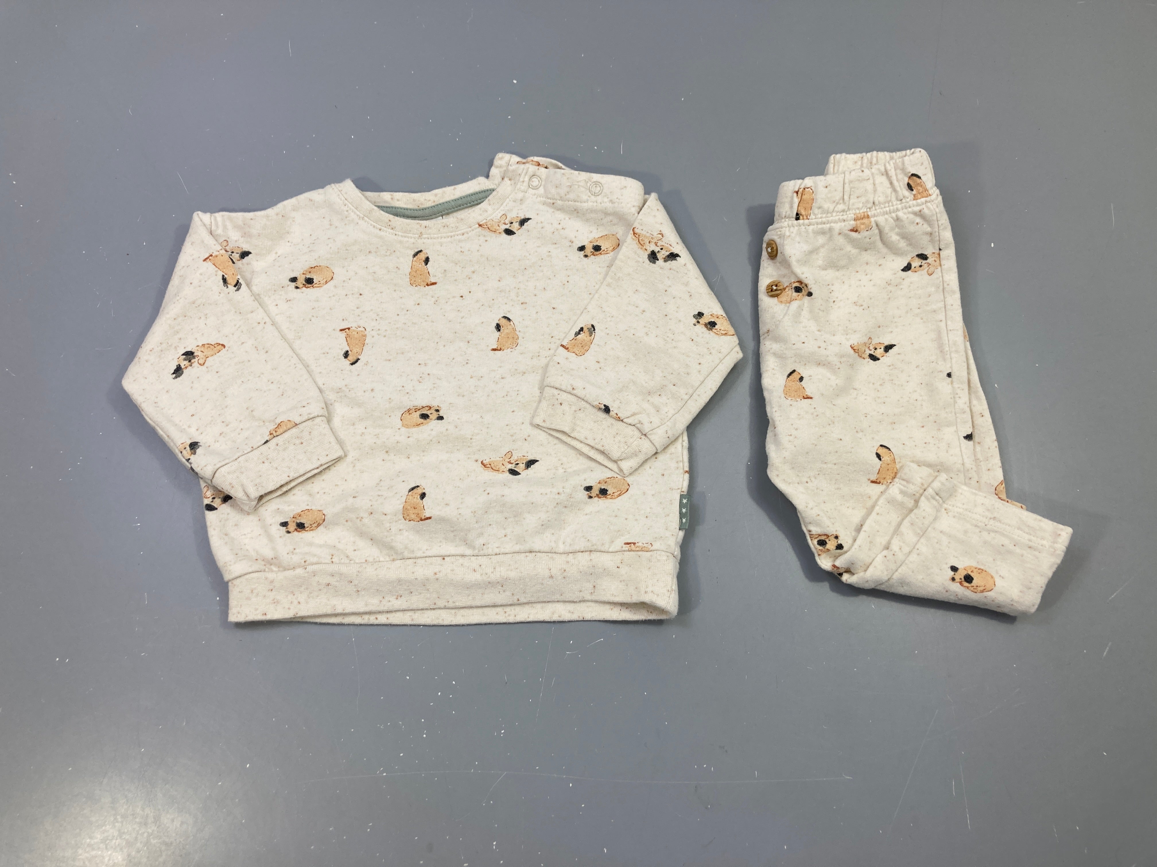 Ensemble sweat pantalon écru chiné imprimé animaux