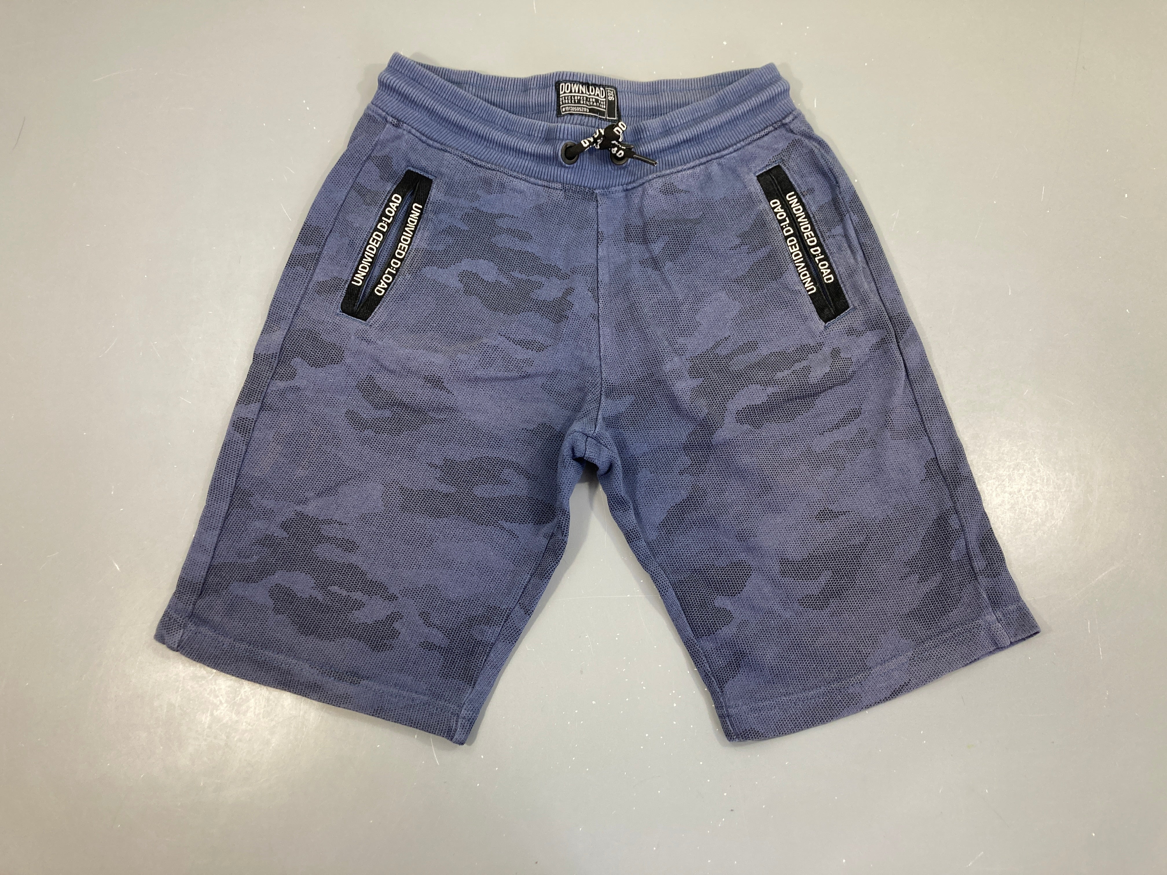 Bermuda molleton bleu foncé motifs camouflage undivided