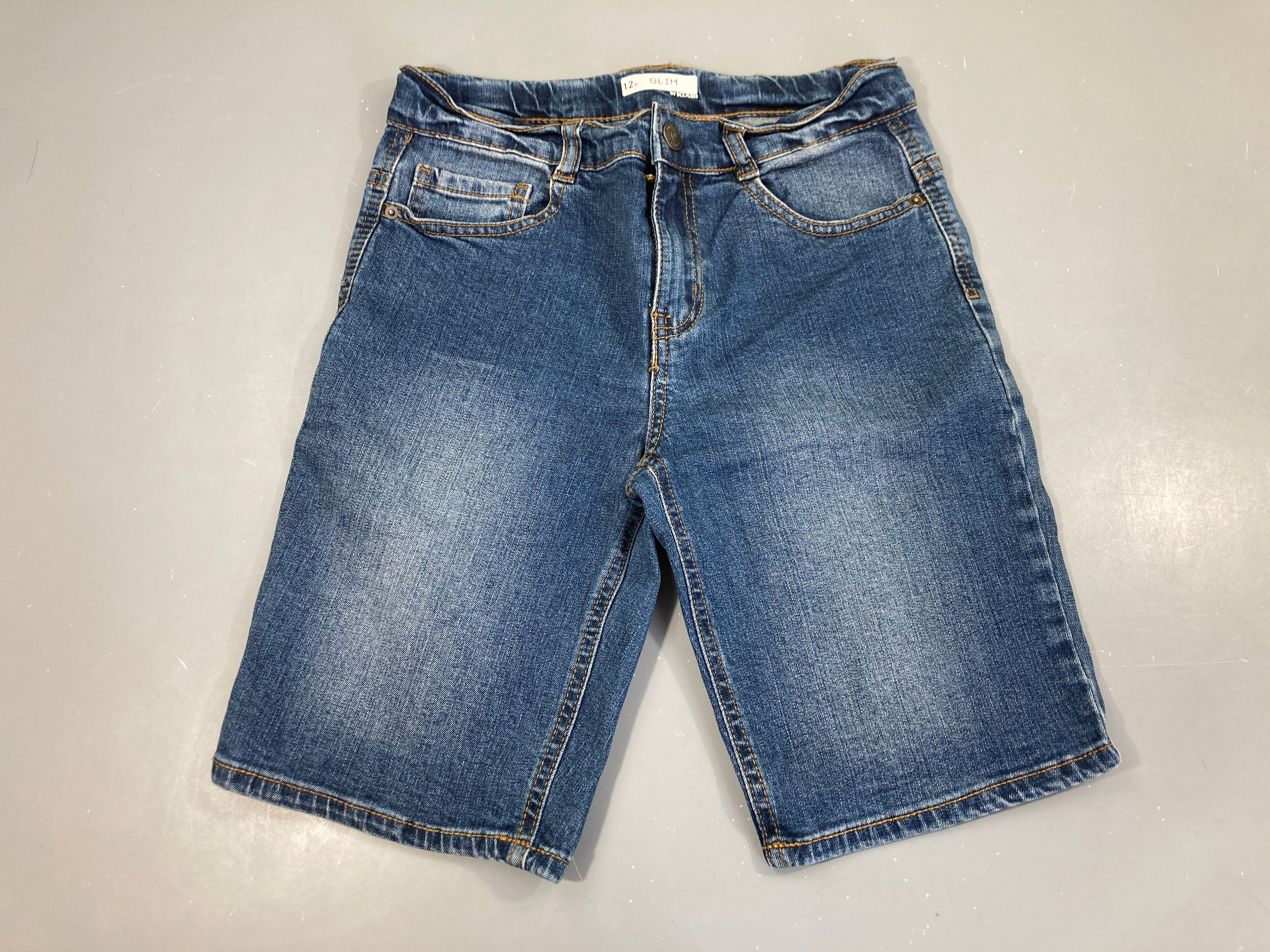 Bermuda en jean slim