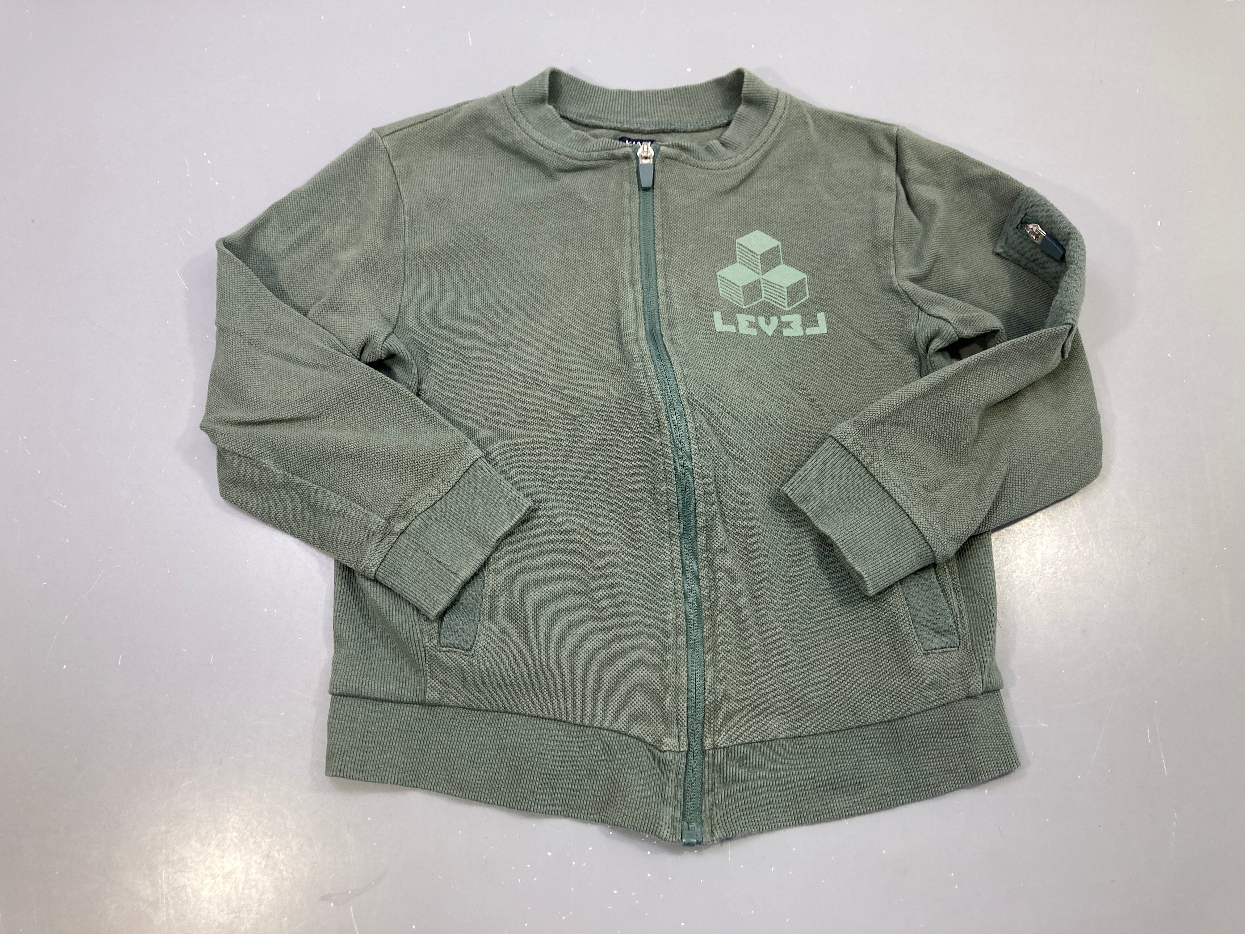Sweat zippé kaki coton piqué Level cubes un peu délavé