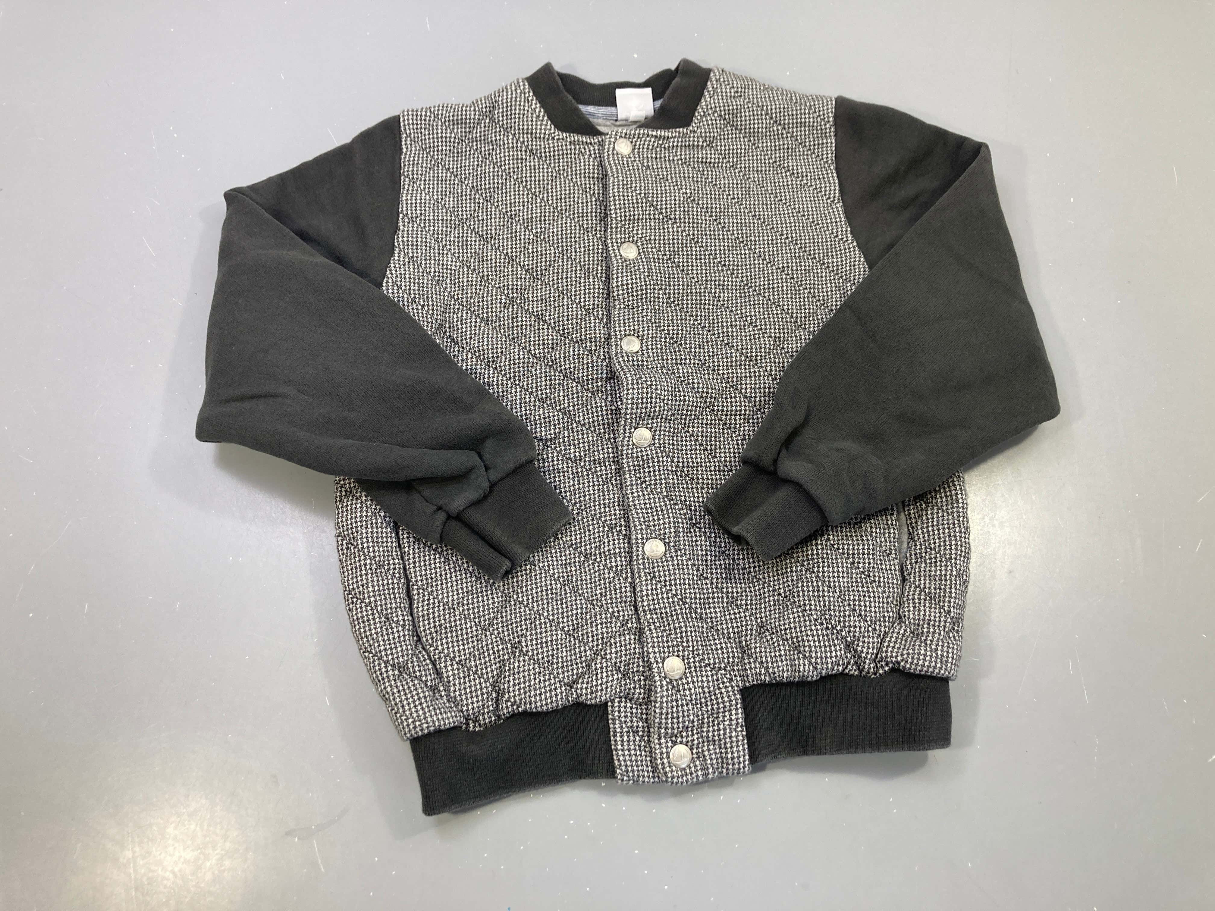 Sweat à pressions matelassé pied-de-poule gris manches anthracite