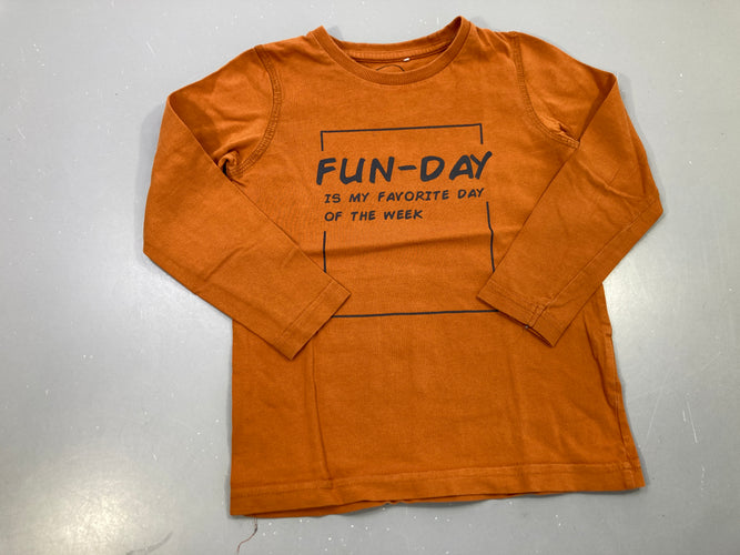 T-shirt m.l orange texte Fun-Day Petite tache verte, moins cher chez Petit Kiwi