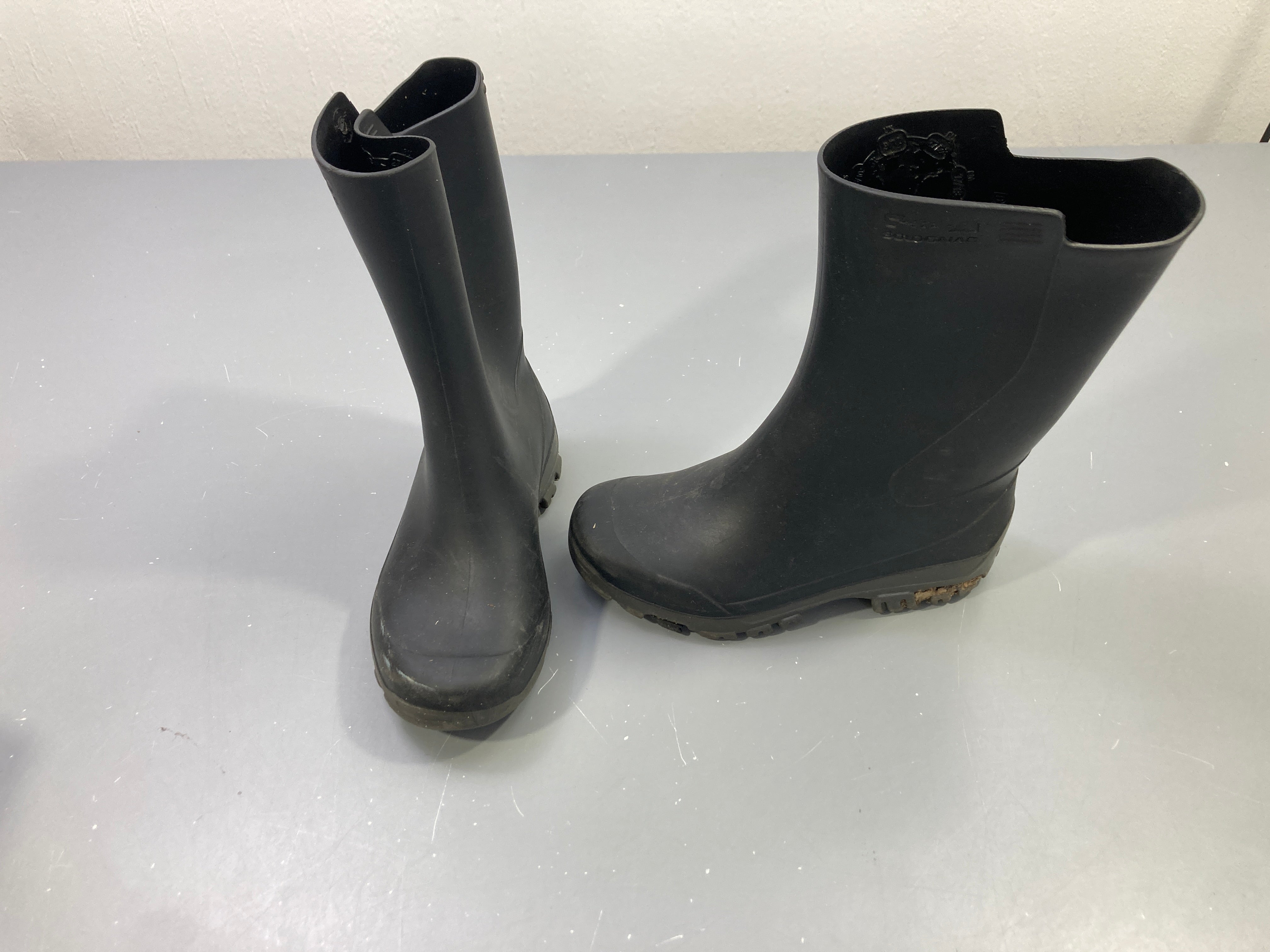 Bottes de pluie noires, Solognac