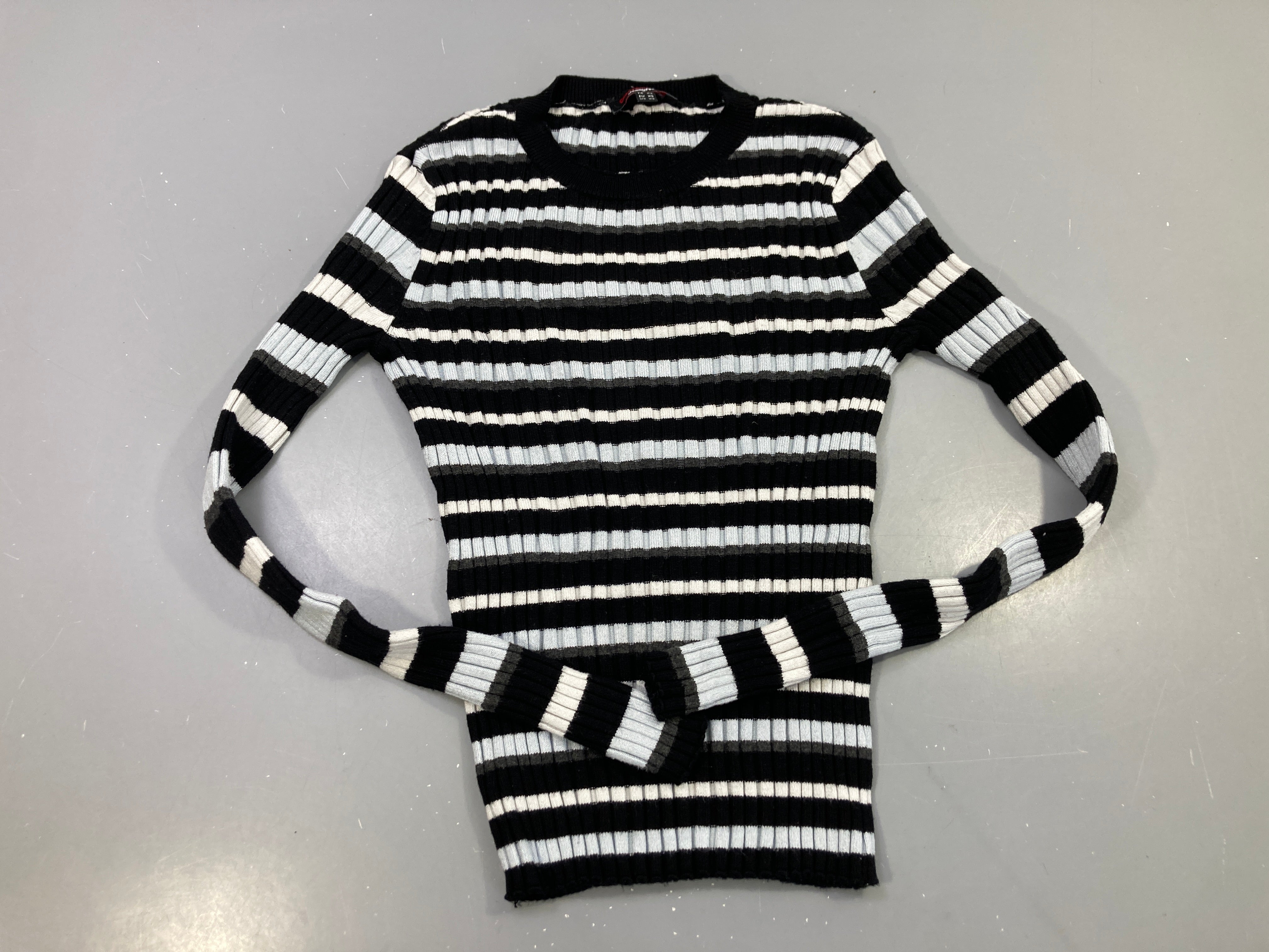 Sous pull noir rayé gris blanc Jennifer