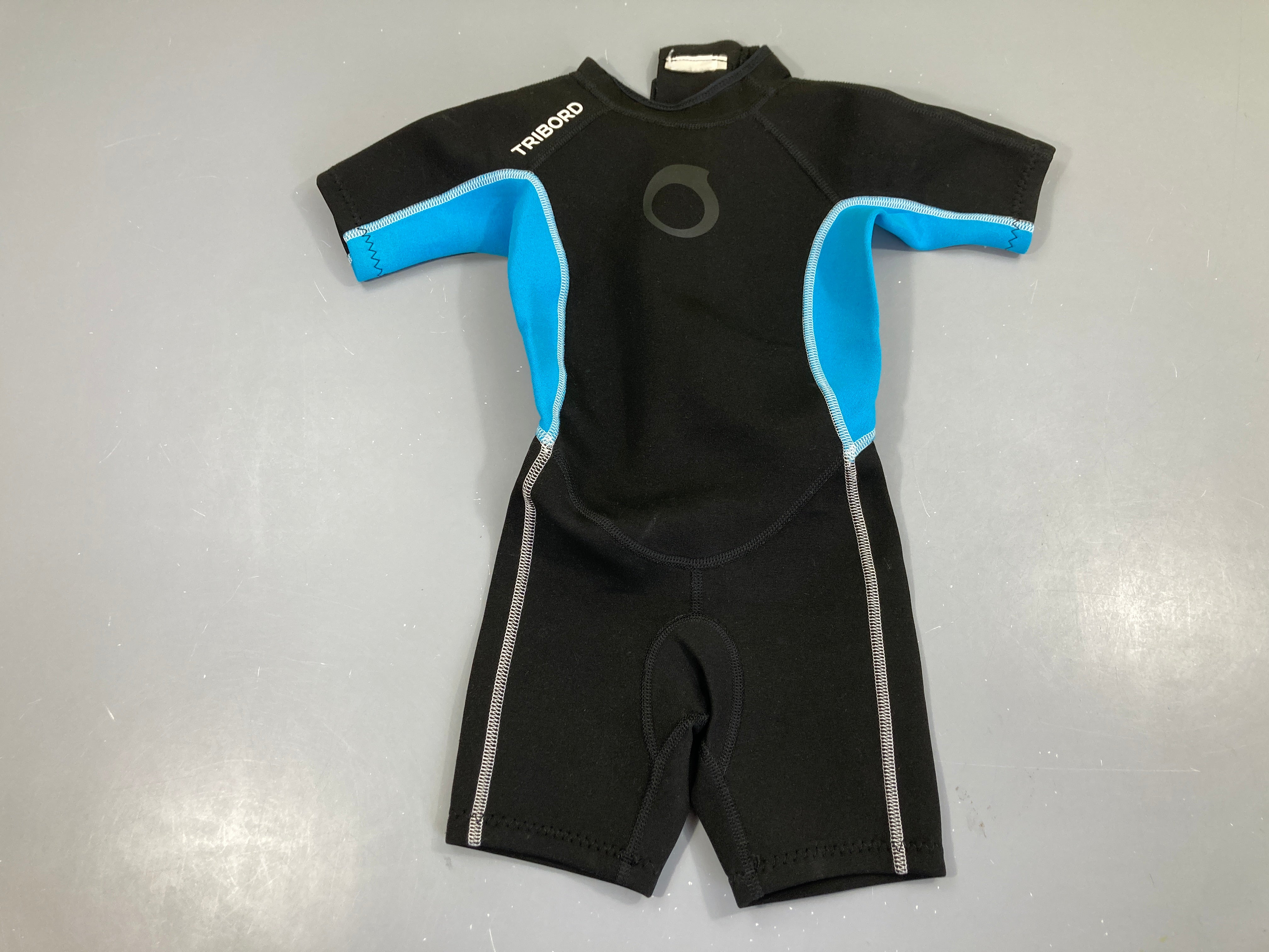 Combinaison anti-froid néoprène noire/bleu tribord (taille estimée)