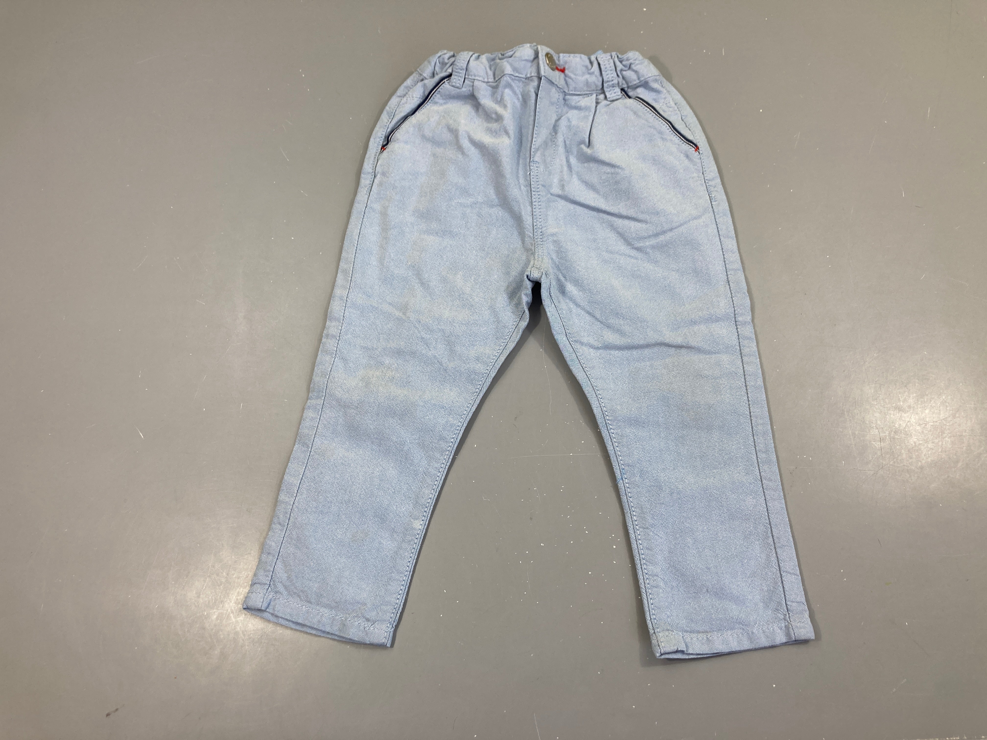 Pantalon chino bleu clair