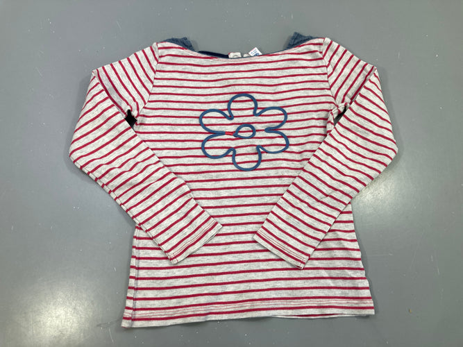 T-shirt m.l gris rayé rouge, fleur brodée bleue, petite trace bleu avant, moins cher chez Petit Kiwi