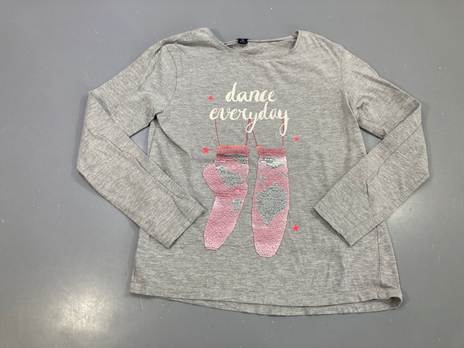 T-shirt m.l gris chiné, chaussons danse sequins, dance Légèrement bouloché, moins cher chez Petit Kiwi