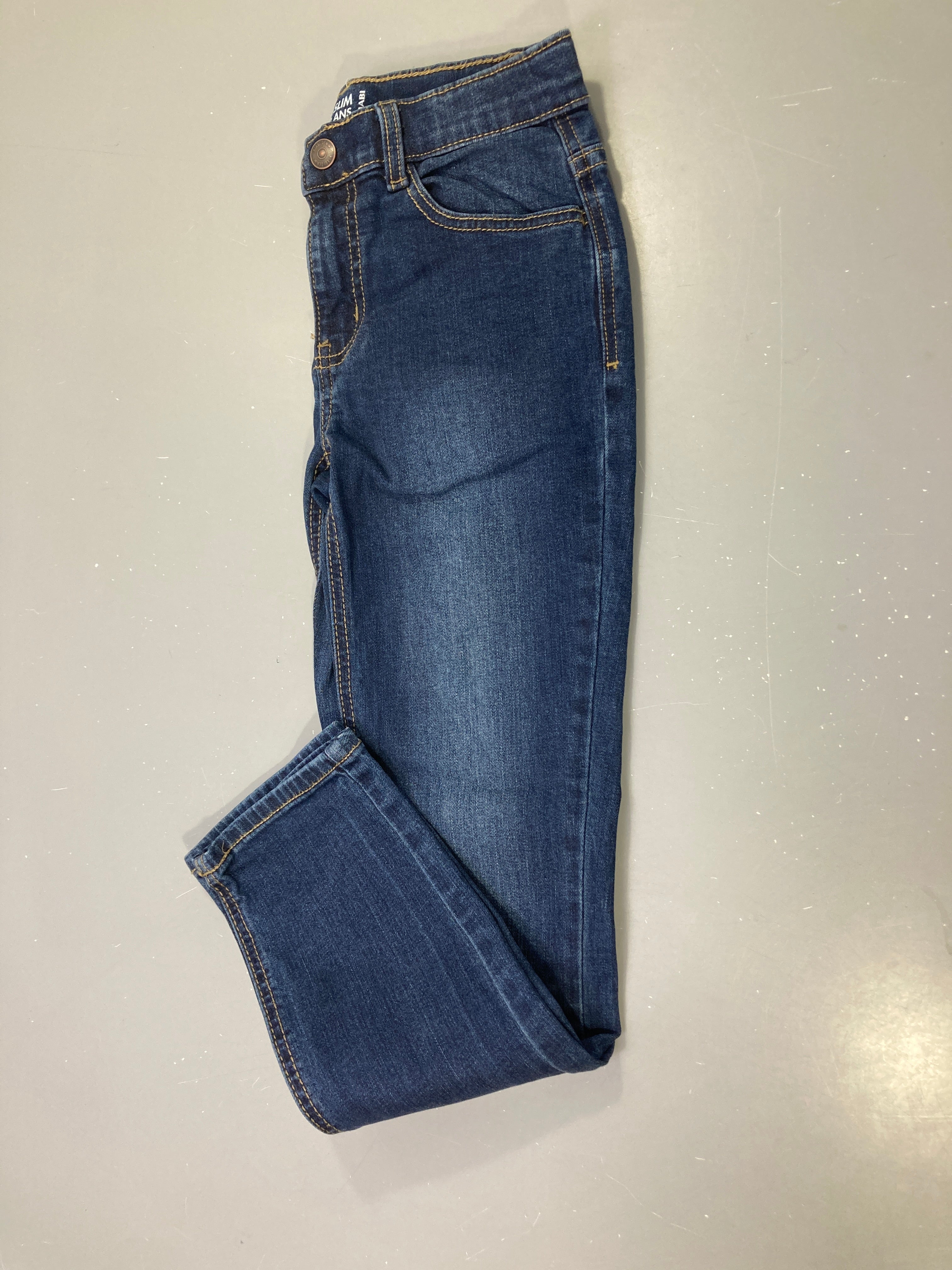 Jean slim bleu foncé délavé