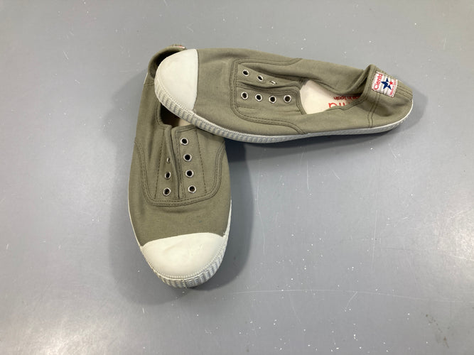 Baskets basses toiles kaki Cienta, 39, parfumées, moins cher chez Petit Kiwi