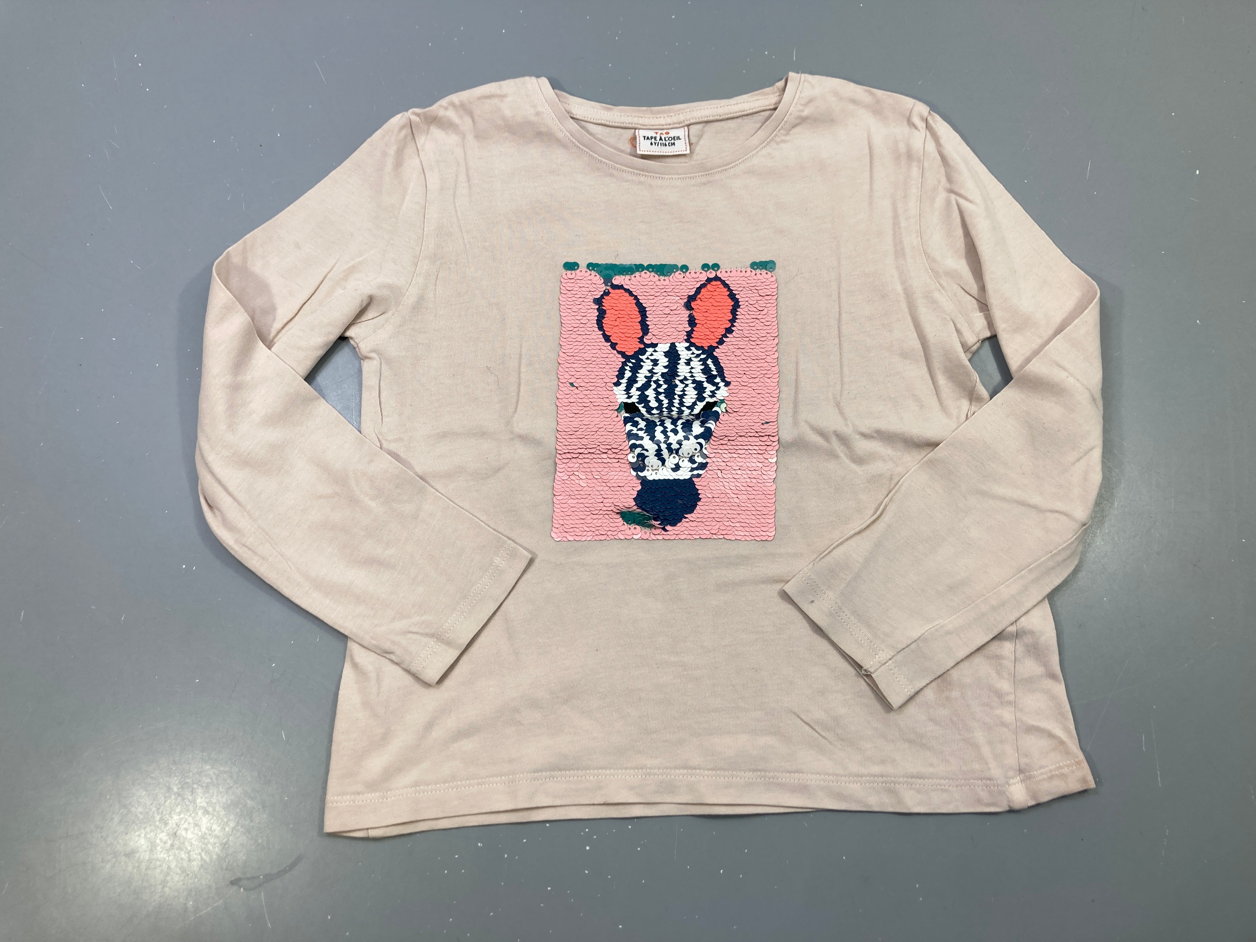 T-shirt m.l rose pâle zèbre sequins réversibles