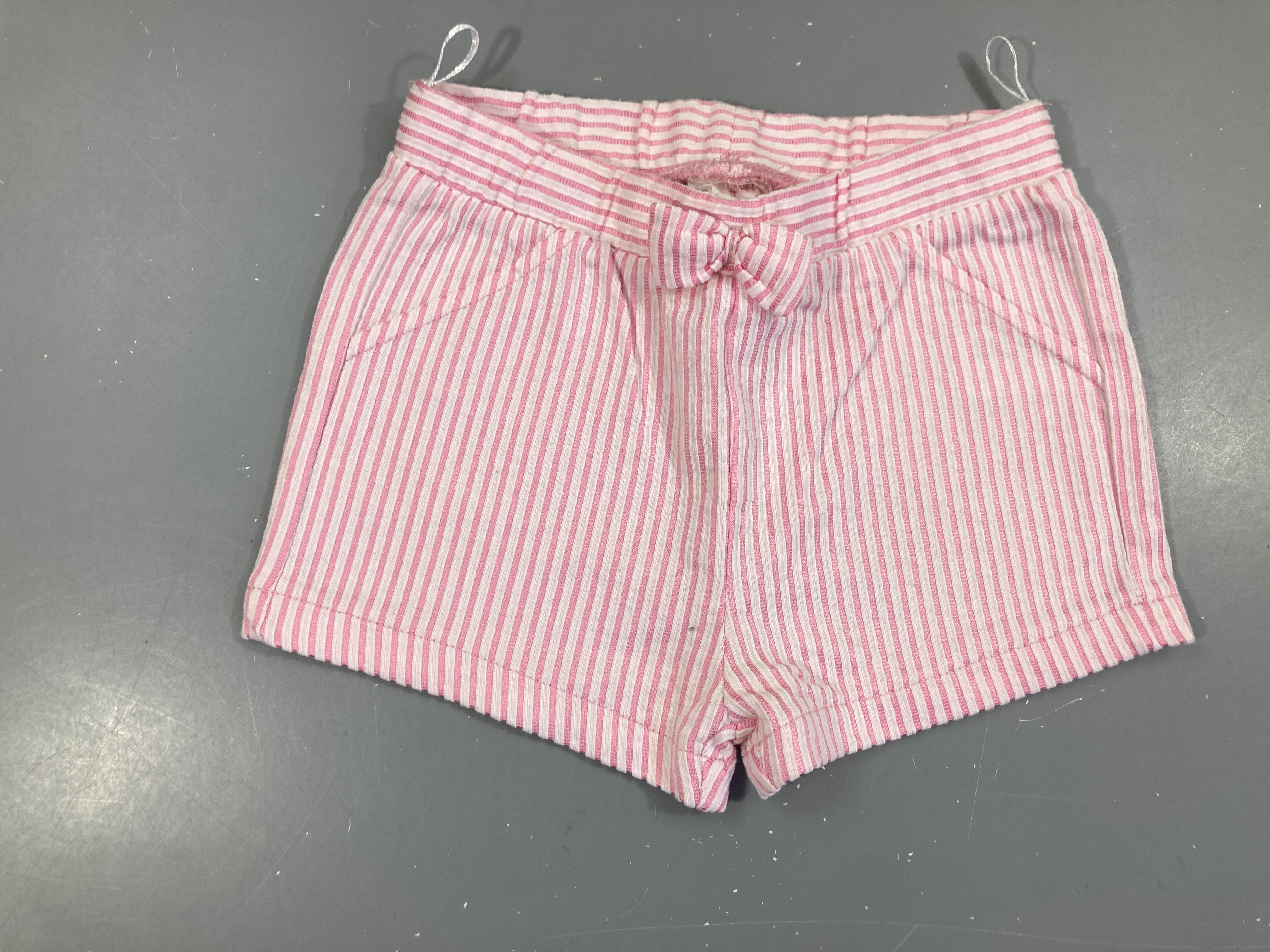 Short molleton blanc rayé rose