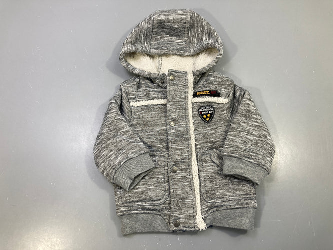 Gilet chaud gris chiné capuche doublure sherpa, boutons pression, écussons, moins cher chez Petit Kiwi