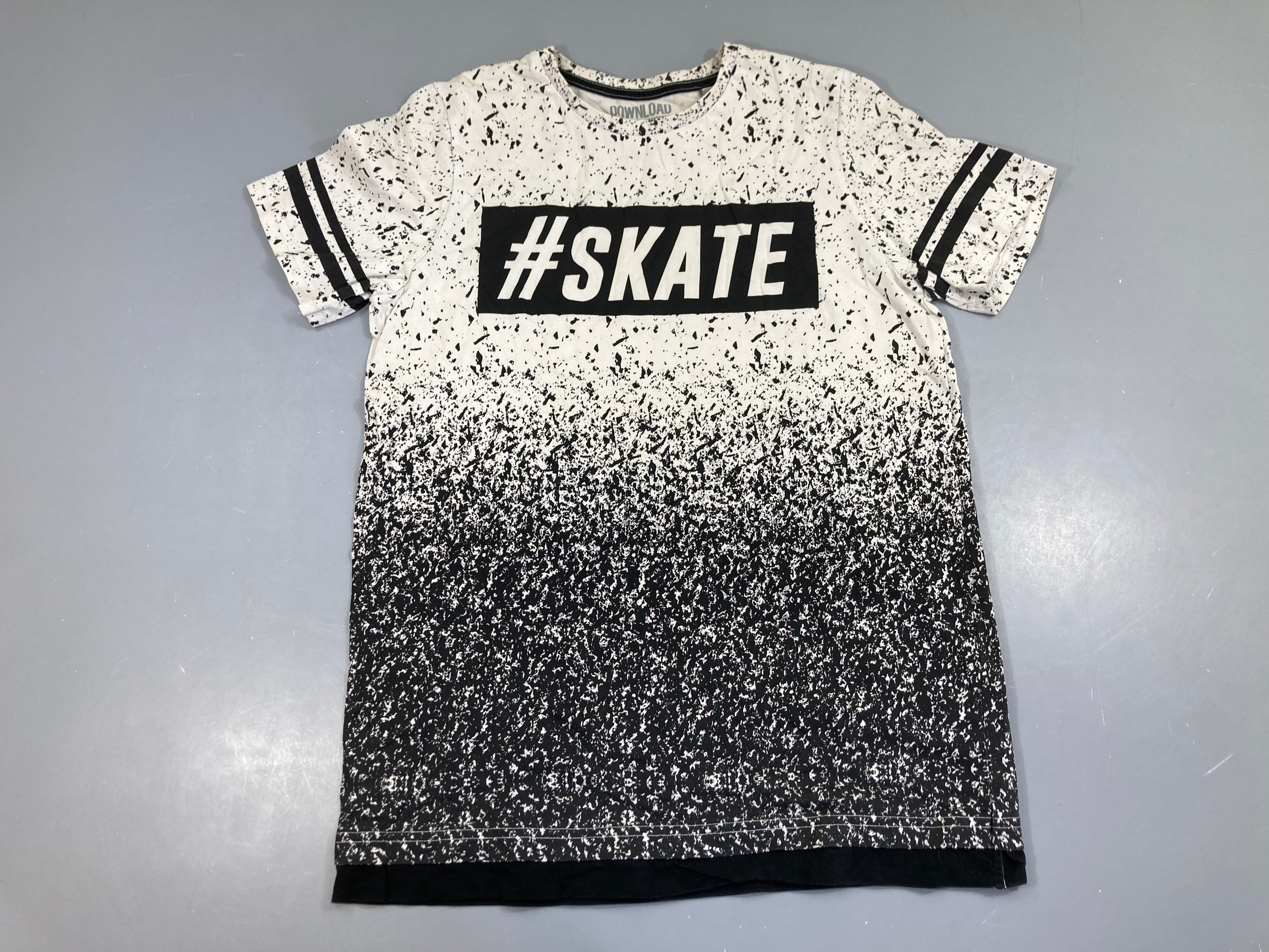 T-shirt m.c blanc/noir Skate