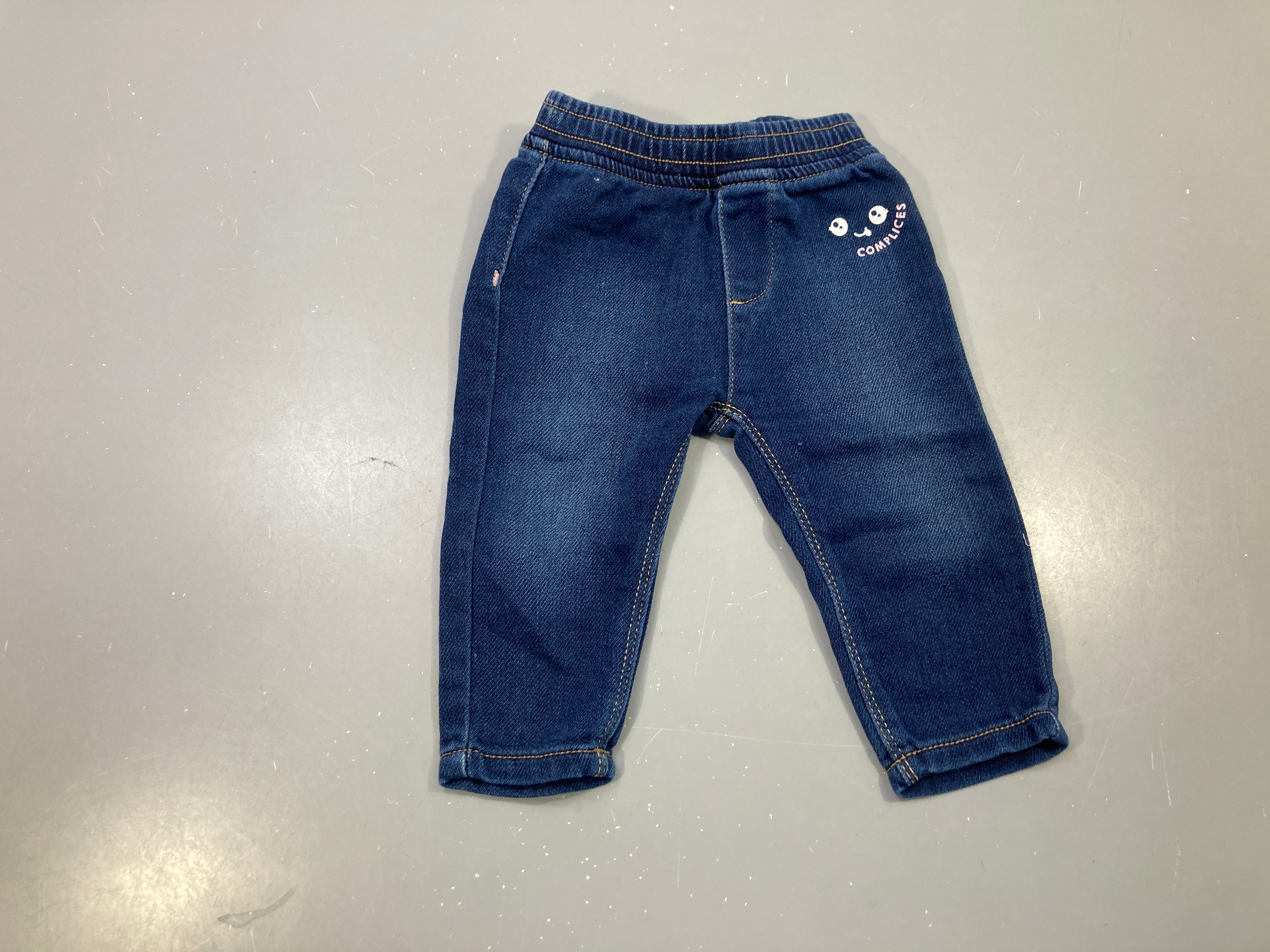 Pantalon Denim bleu foncé taille élastique, imprimé visage Complices