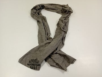 Foulard gris anthracite chiné "campus 1982", moins cher chez Petit Kiwi