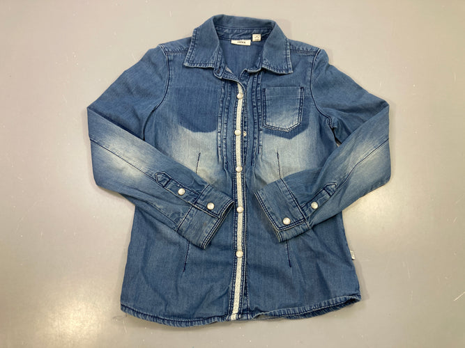 Chemise m.l bleu délavé Denim , galon dentelle, pressions à carreaux, moins cher chez Petit Kiwi