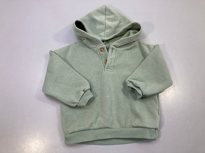 Sweat capuche vert sauge molleton, col boutonné, un peu bouloché, moins cher chez Petit Kiwi