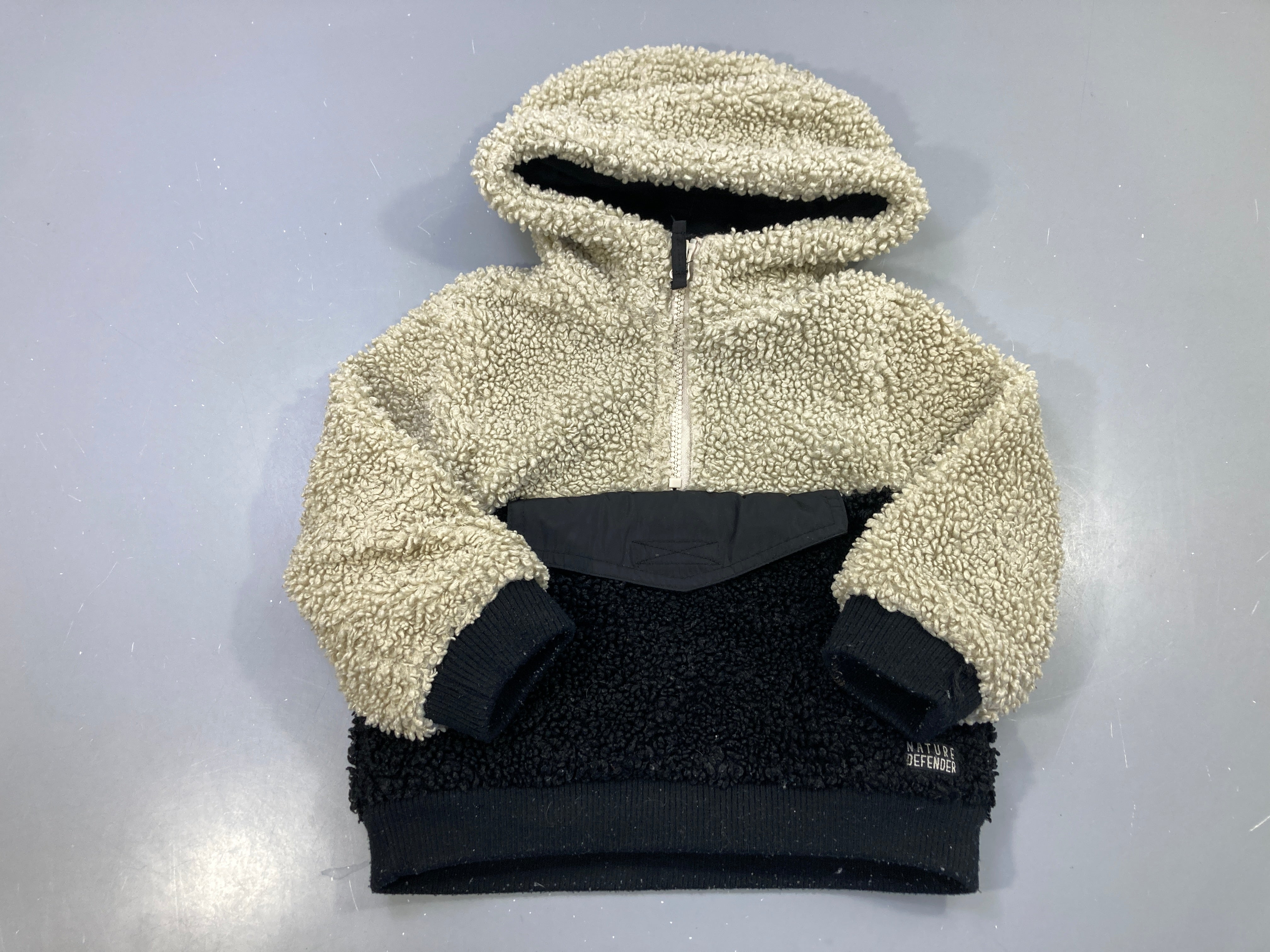 Sweat capuche sherpa écru et noir, demi-zip, poche kangourou, Nature Defender bouloché