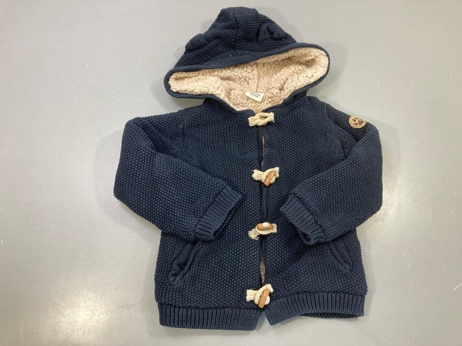 Gilet bleu marine maille capuche oreilles, doublure sherpa, boutons buchettes, moins cher chez Petit Kiwi