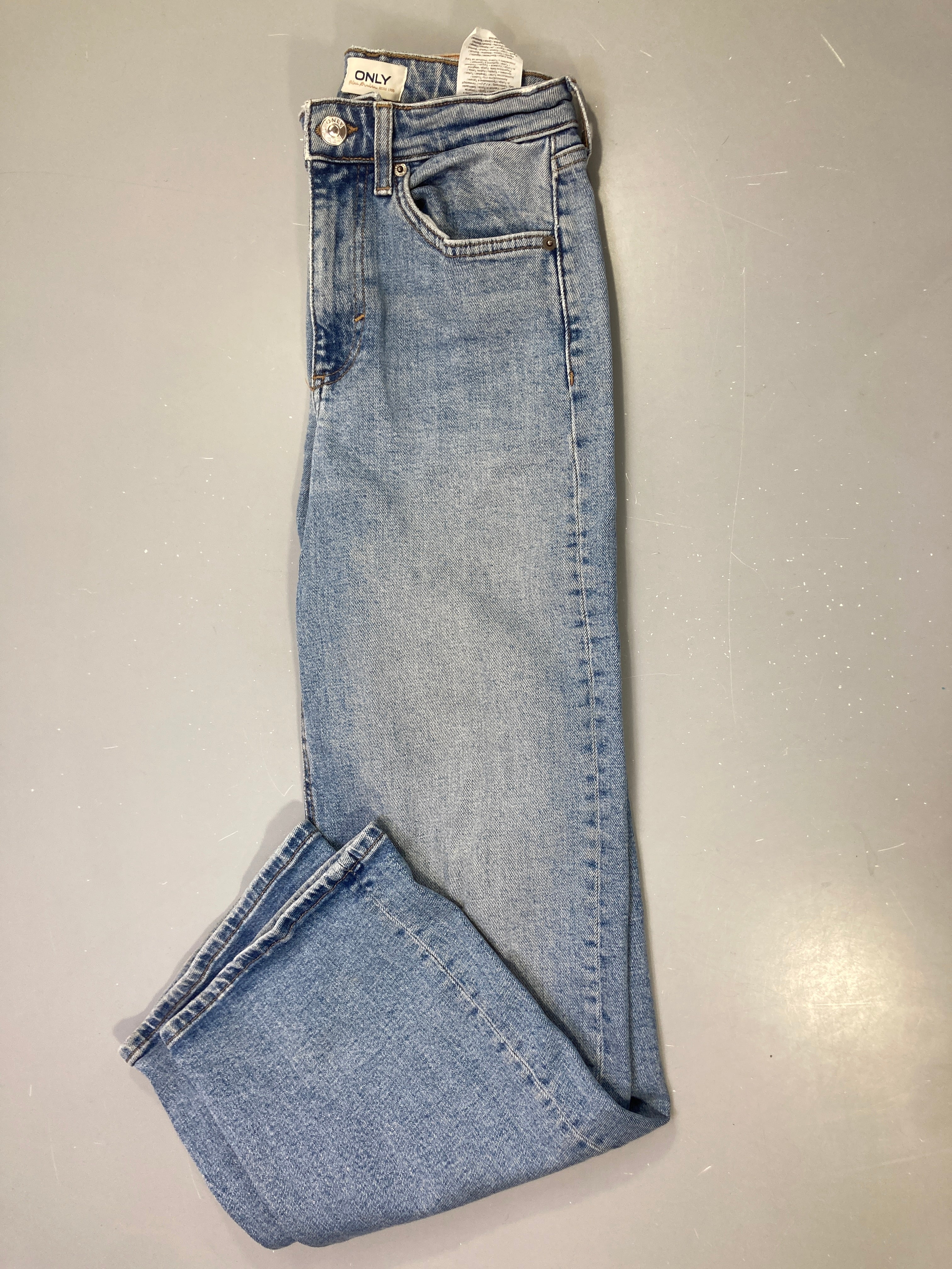 Pantalon jean bleu clair taille haute, jambe droite large, 25/30