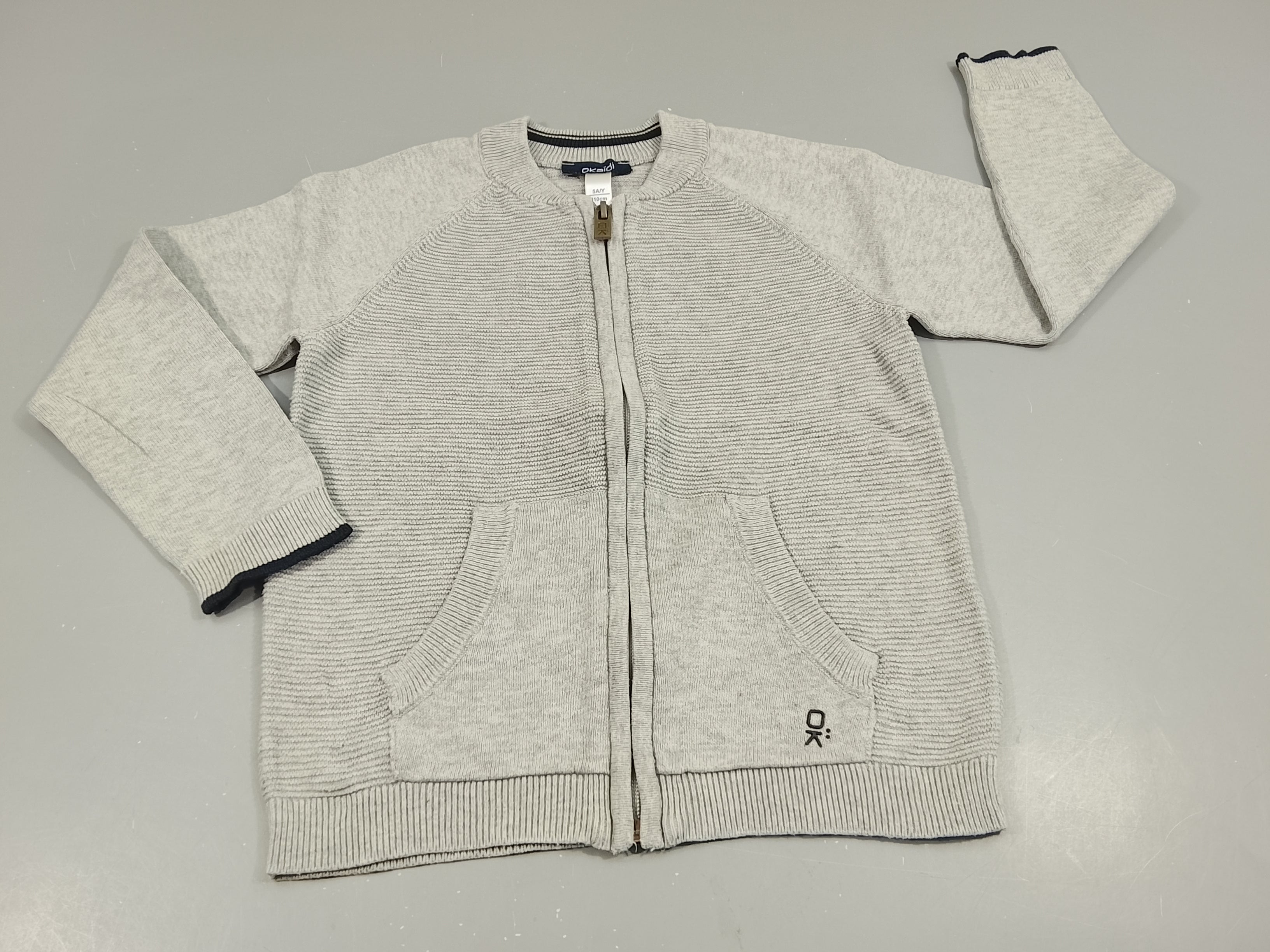 Gilet gris clair texturé