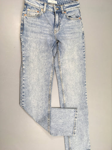 Jeans clair, 32, moins cher chez Petit Kiwi