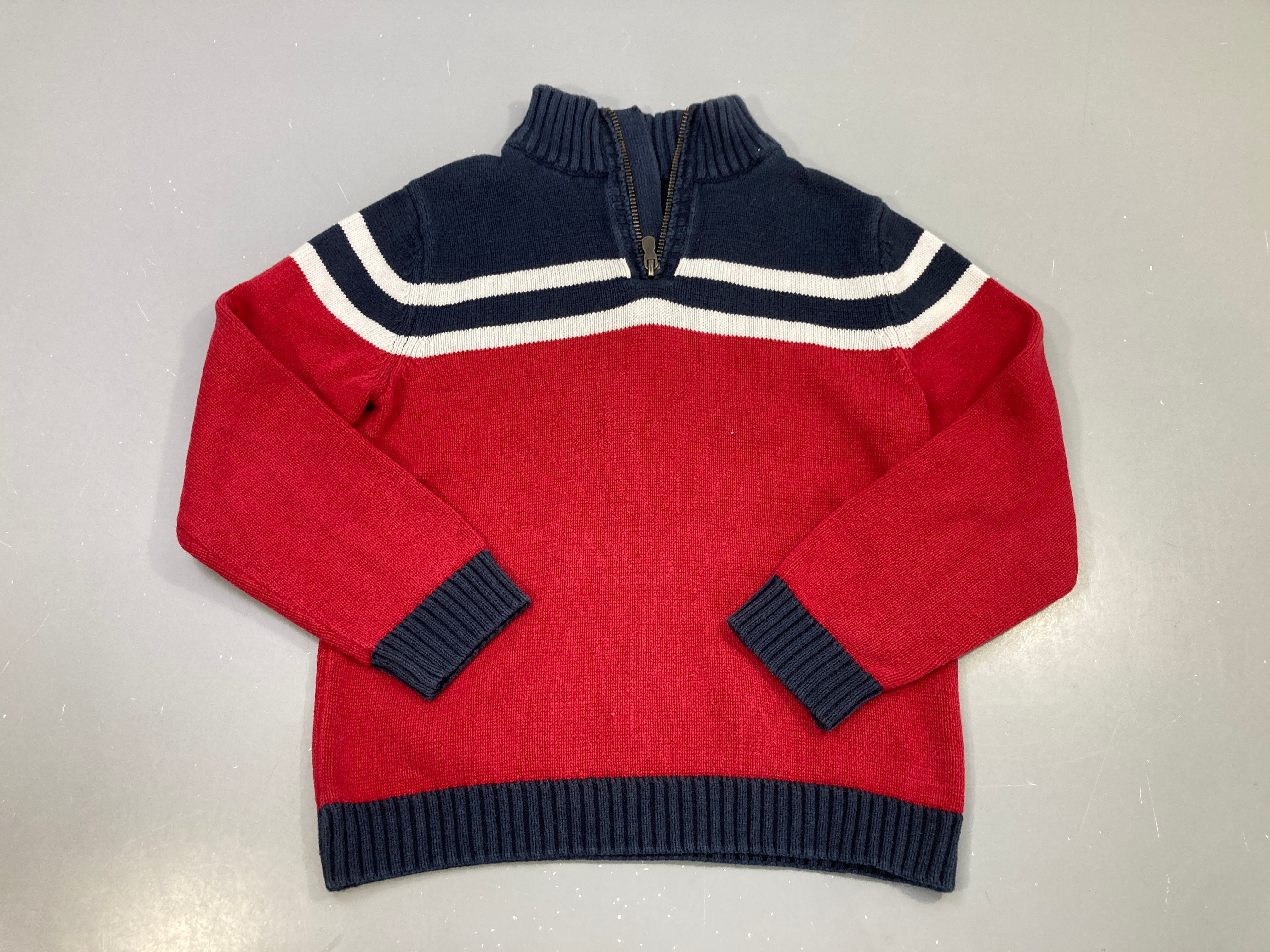 Pull col camionneur zippé rouge et bleu marine, rayures blanches