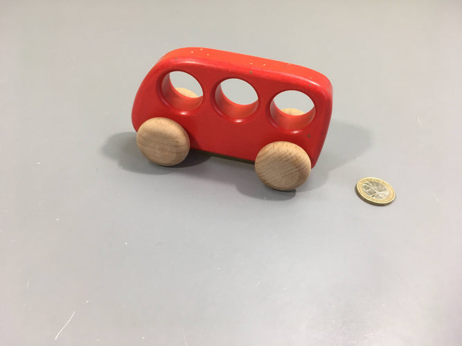 Véhicule en bois rouge, Bajo, moins cher chez Petit Kiwi