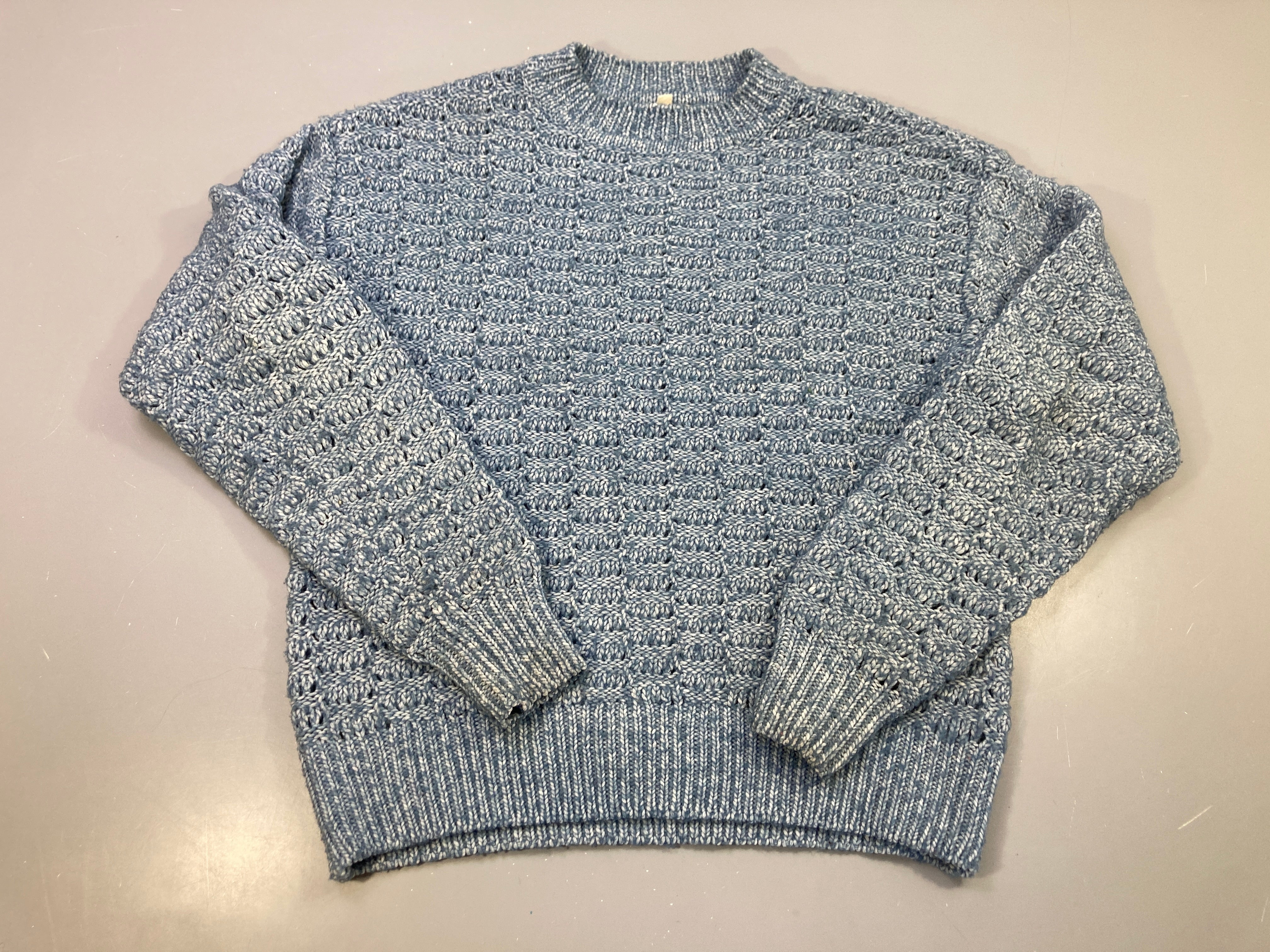Pull bleu chiné maille ajourée