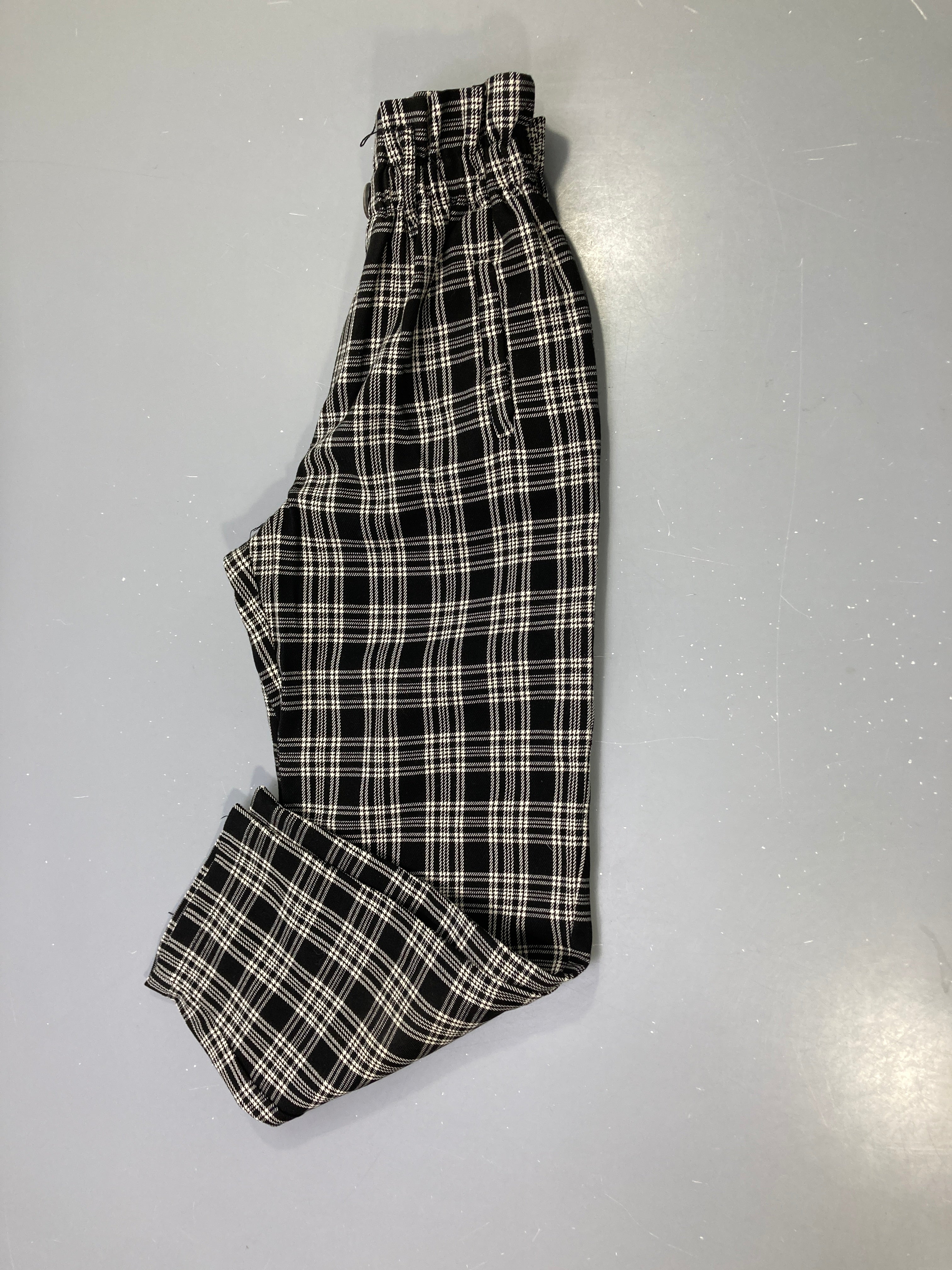 Pantalon noir à carreaux blancs, taille froncée élastique