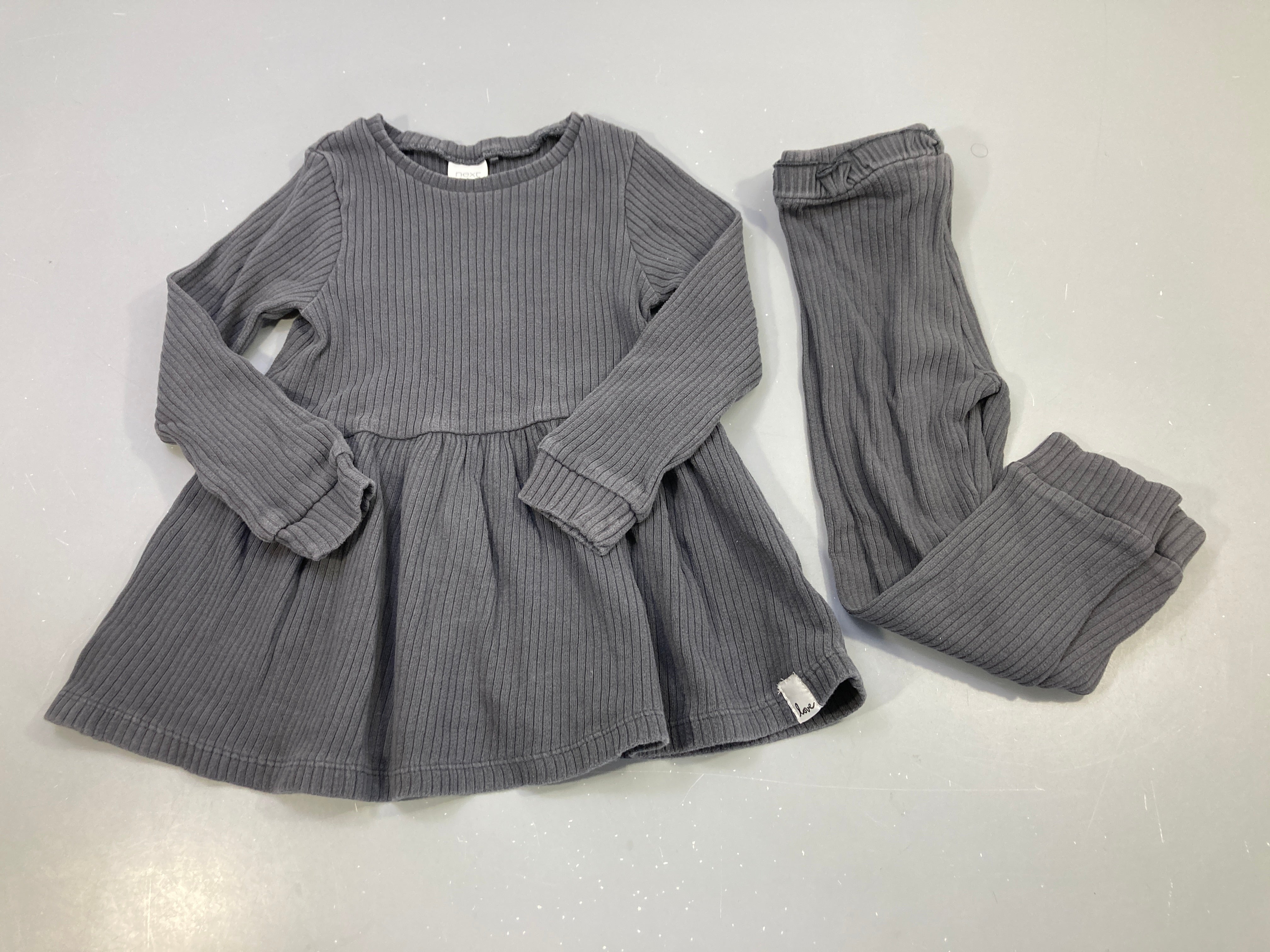 Ensemble 2pcs gris anthracite côtelé, robe m.l et legging volant