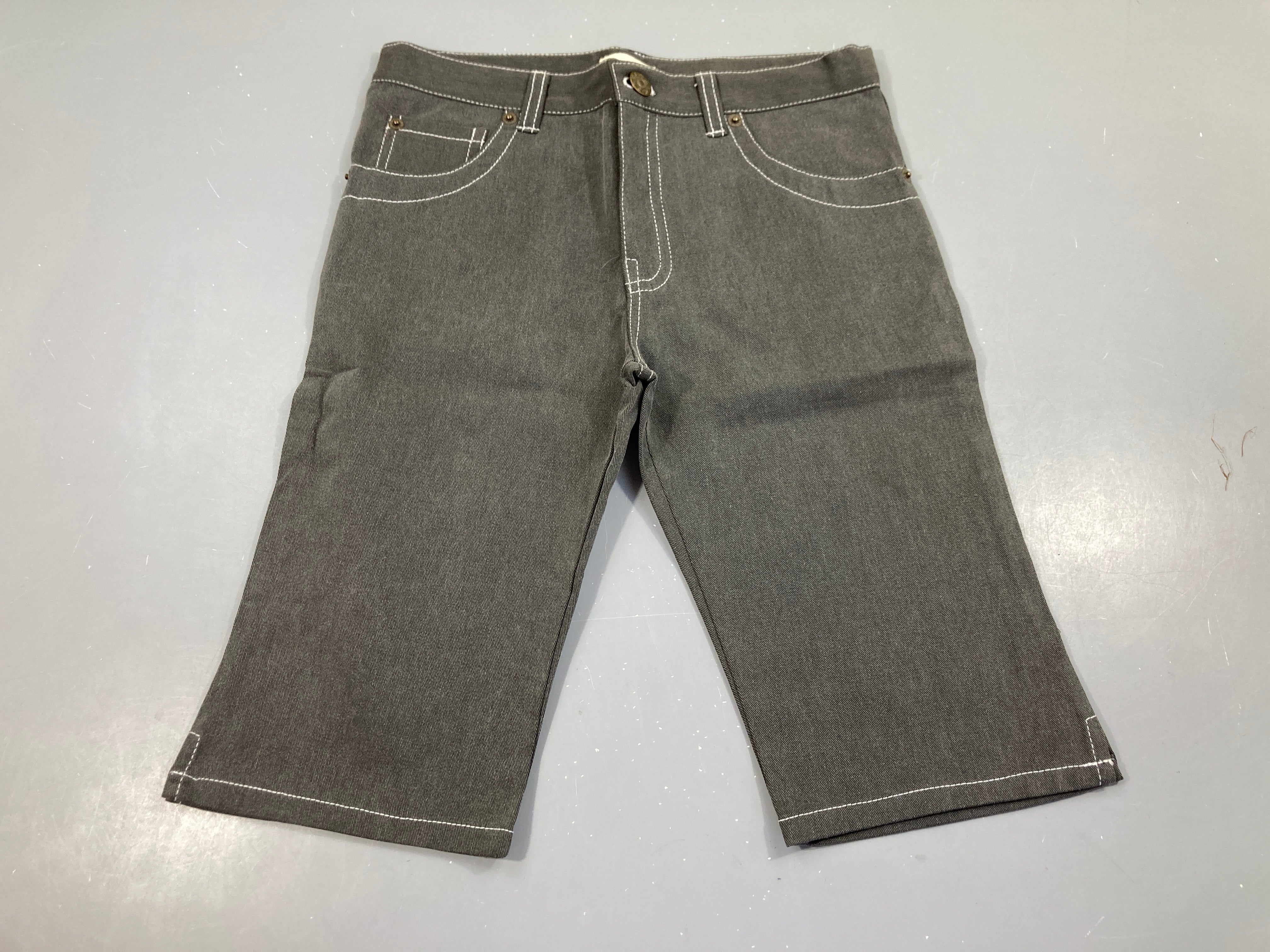 Bermuda long gris foncé, TALC