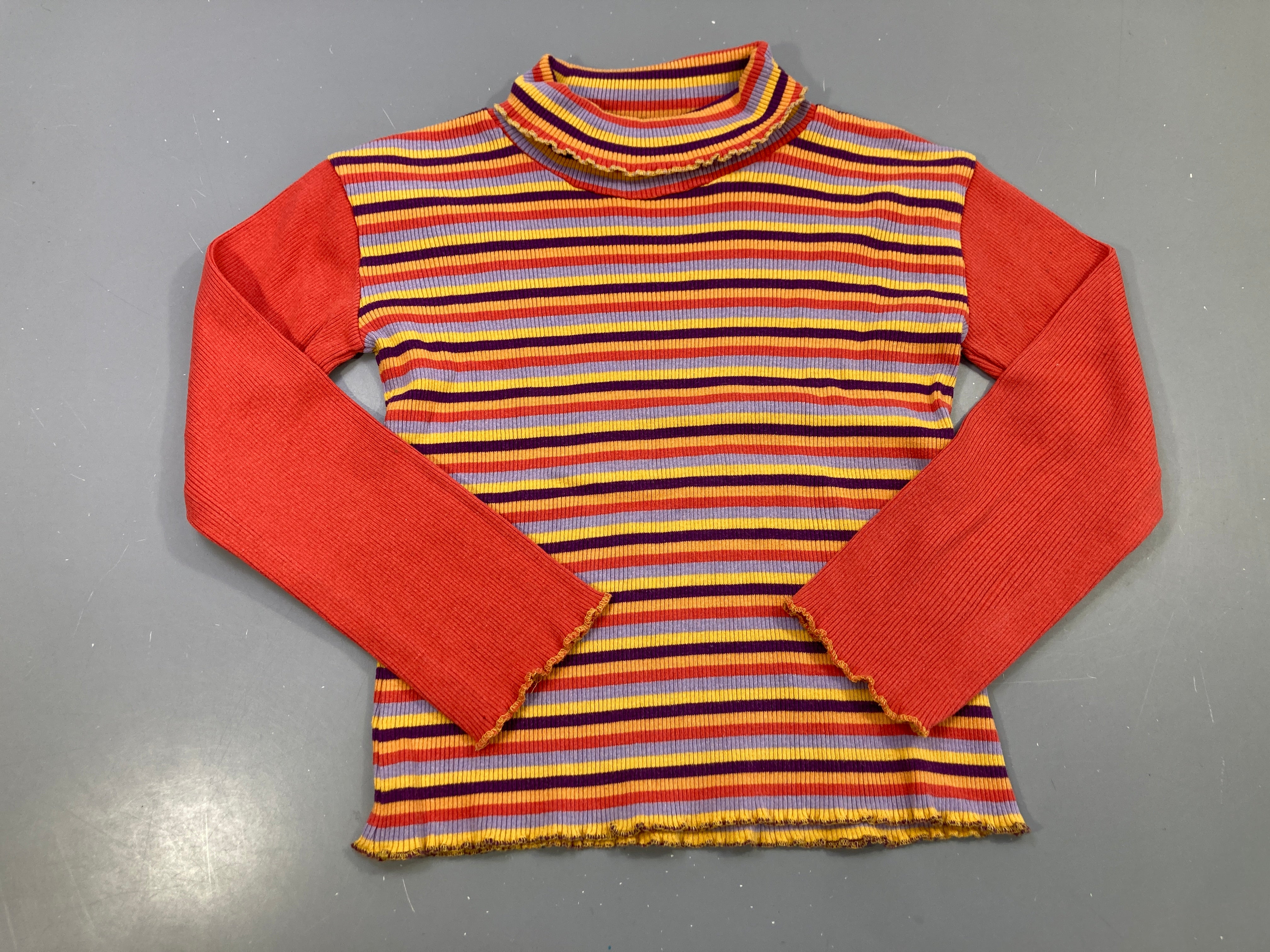 T-shirt m.l col roulé rouille rayé jaune violet lilas côtelé, bords ondulés