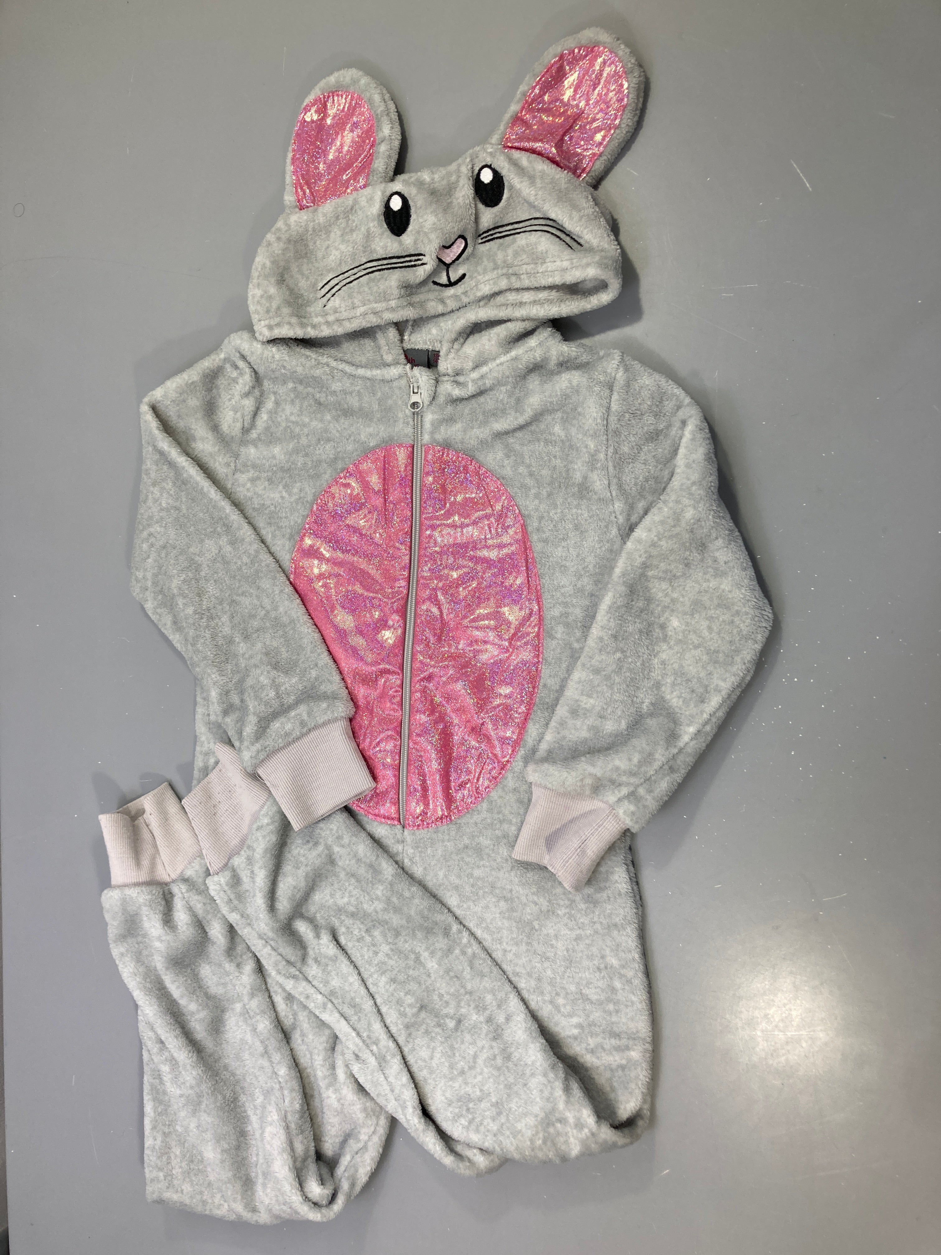 Combinaison velours gris lapin zippé, capuche à oreilles, ventre rose irisé