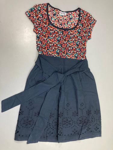 Robe m.c bleu fleurie, bas bleu foncé dentelle, moins cher chez Petit Kiwi