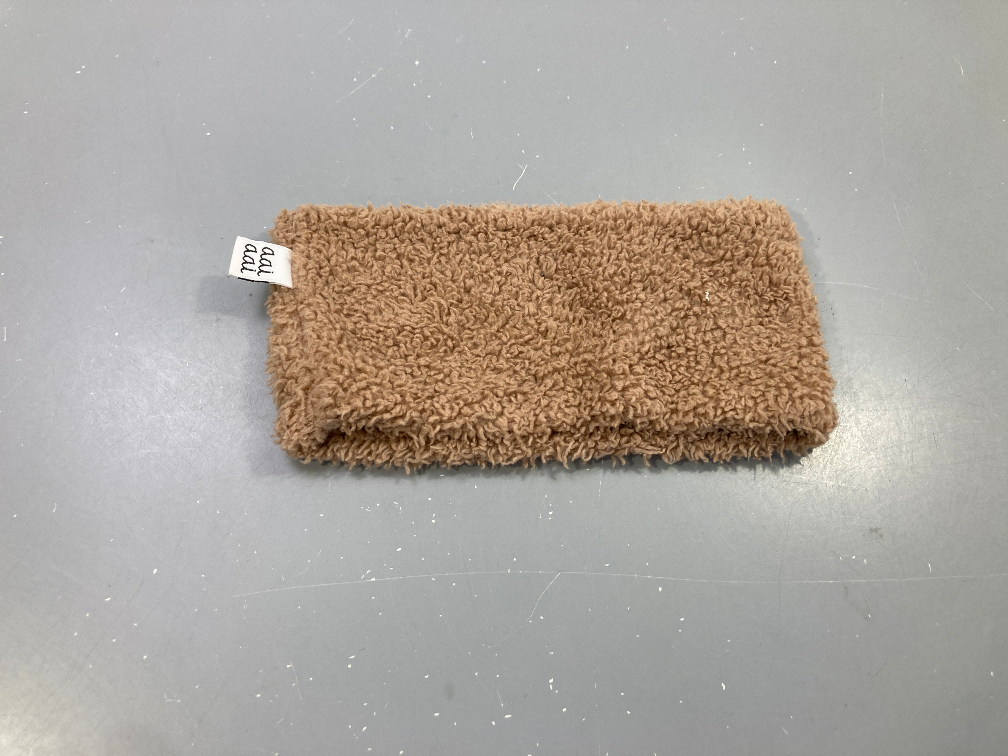 Bandeau camel sherpa, Aai Aai