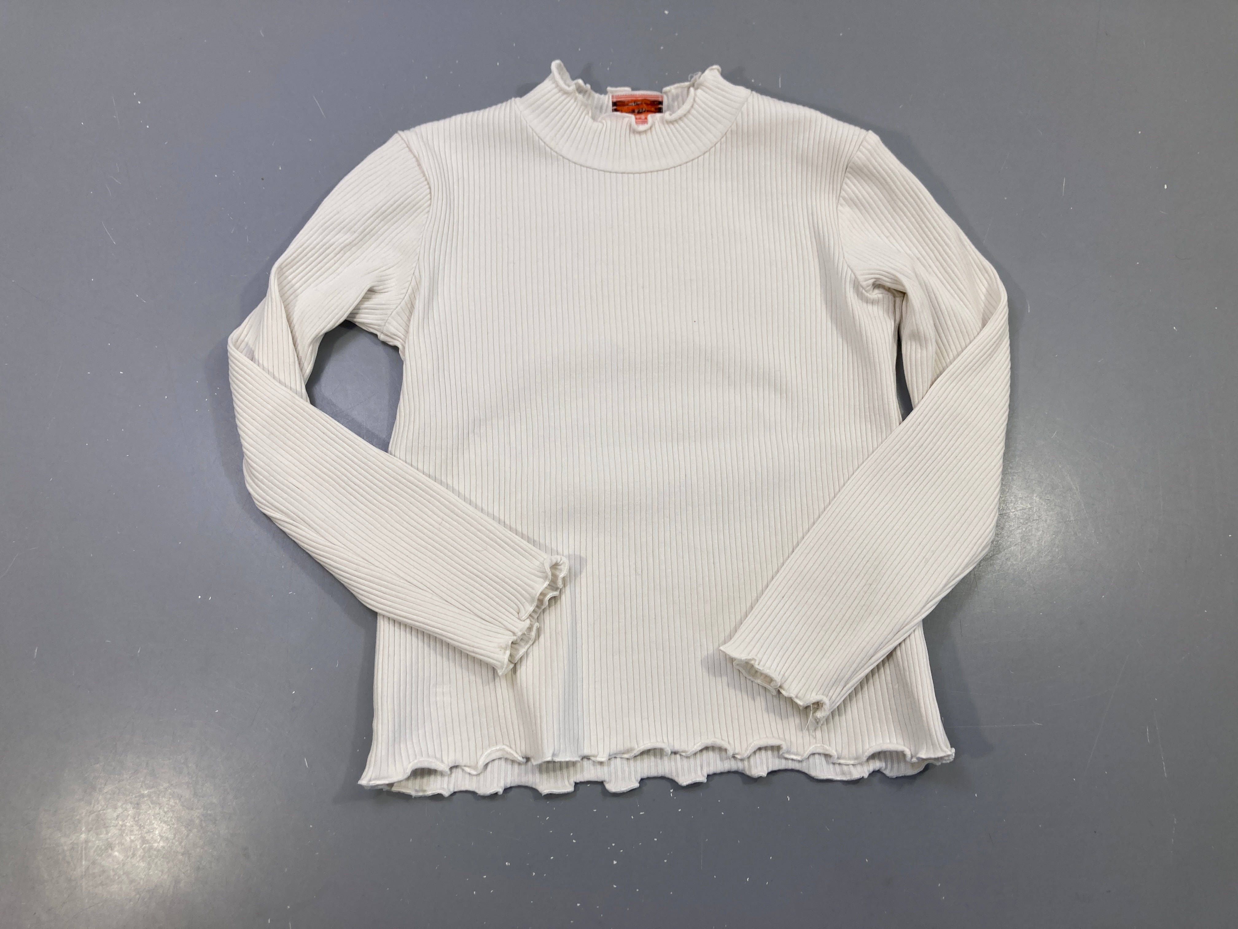 T-shirt m.l col montant écru côtelé, bords ondulés